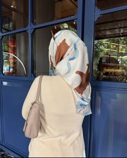 (Category: ) located in . Submitted by meeya.preloved (Listing ID 1416957662, Image 1). Description: .
