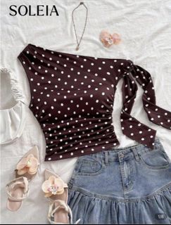 (Category: ) located in . Submitted by anneeee_decluttering (Listing ID 1416854757, Image 1). Description: .
