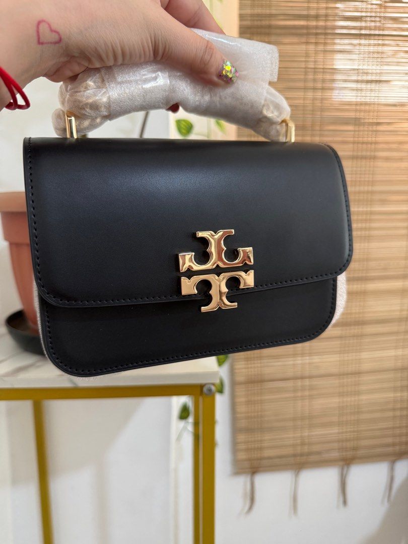 Tory burch Eleanor chains sling (Category: Luxury Bags & Wallets) located in Cabuyao City. Submitted by baglover1111 (Listing ID 1417001048, Image 3). Description: Brand new Guaranteed authentic .