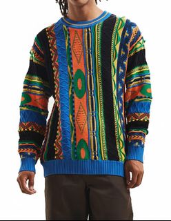 (Category: ) located in . Submitted by y2k.luxury.streetwear.outdoor (Listing ID 1416966813, Image 1). Description: .