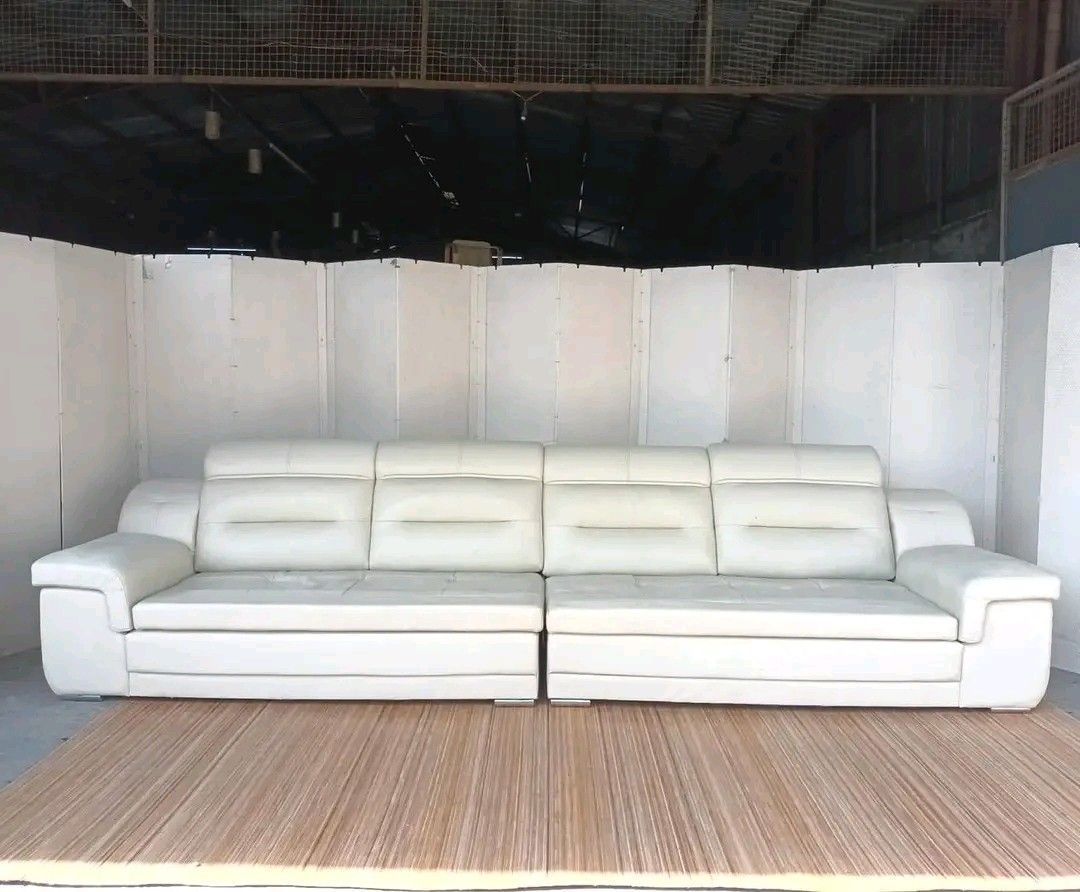 White Leather Sofa (Category: Sofas) located in Valenzuela. Submitted by princeraya55649 (Listing ID 1416922726, Image 1). Description: 6-Seater Leather Sofa 12ft Length Price: 21,900 L145 x W36.5 x H15.5/36 In good condition Code LJ B-769.