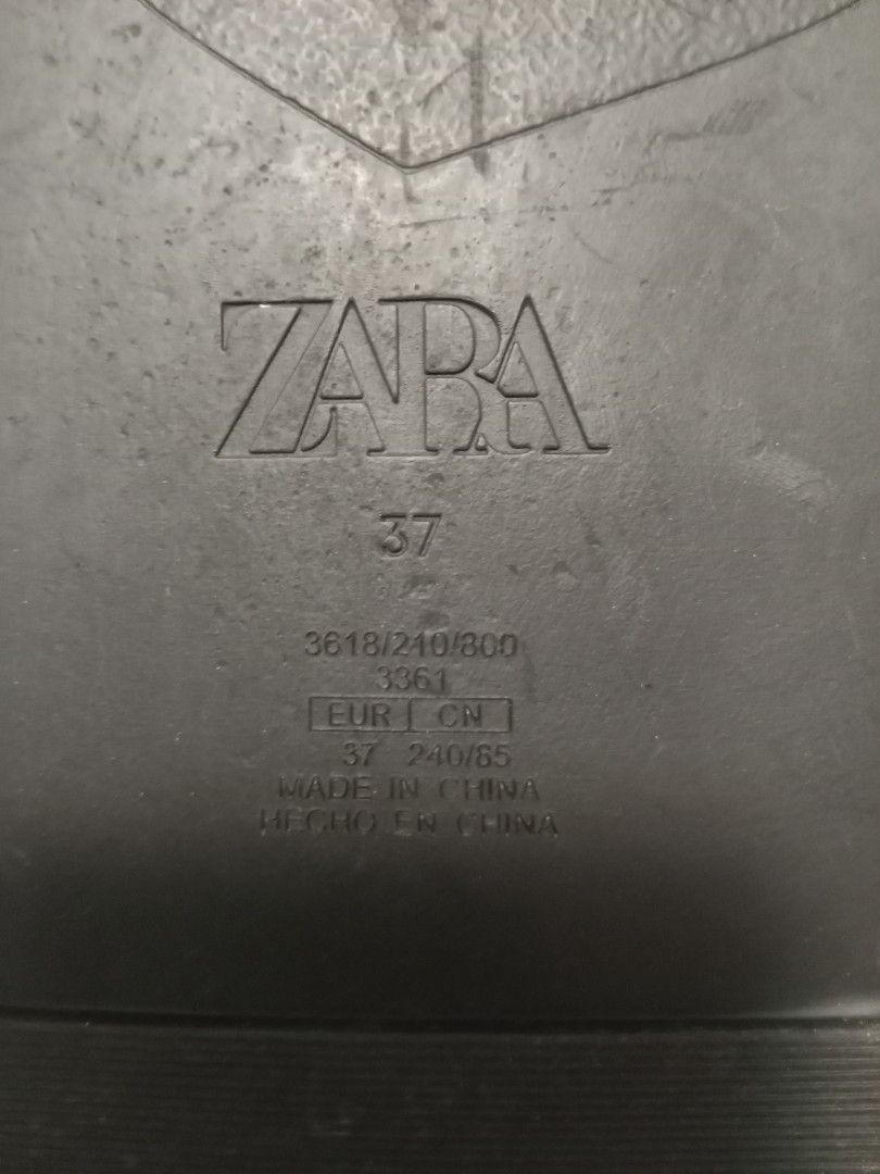 Zara Gingham Studded Sandals (Category: Flats & Sandals) located in Marikina City. Submitted by jaebe (Listing ID 1416985441, Image 3). Description: - Zara sandals - Size 37 - Black and white gingham pattern - Studded strap design - Made in China.