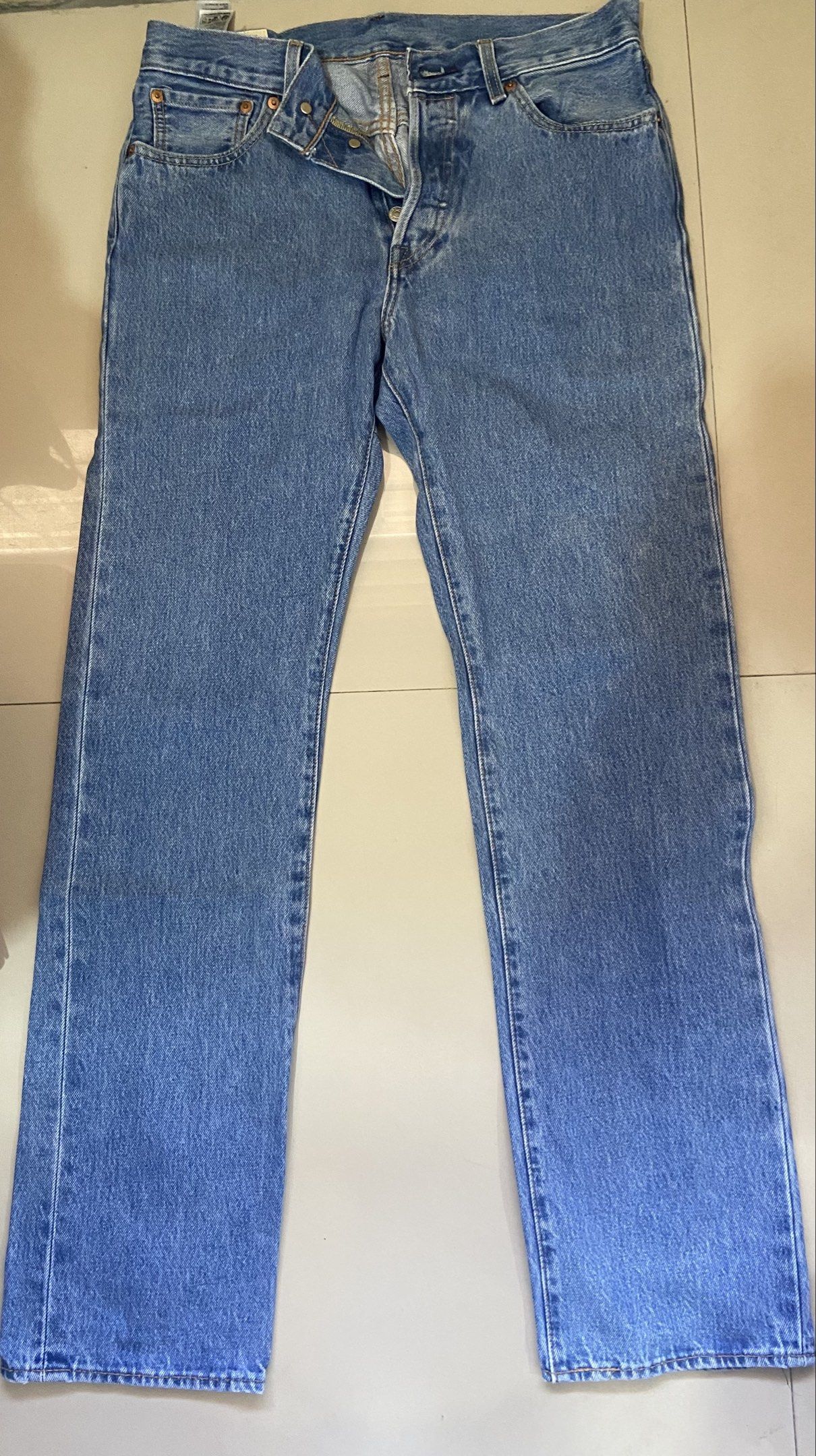 2 pcs Levi's 501 Jeans W30 L32 (Category: Jeans) located in Bambang. Submitted by agent_pikachu (Listing ID 1417049267, Image 2). Description: - Authentic Levi's 501 Jeans - Light Blue Wash - Size: W30 L32 - Button Fly - Classic Five-Pocket Design - Made with Quality Denim - Perfect for Everyday Wear.
