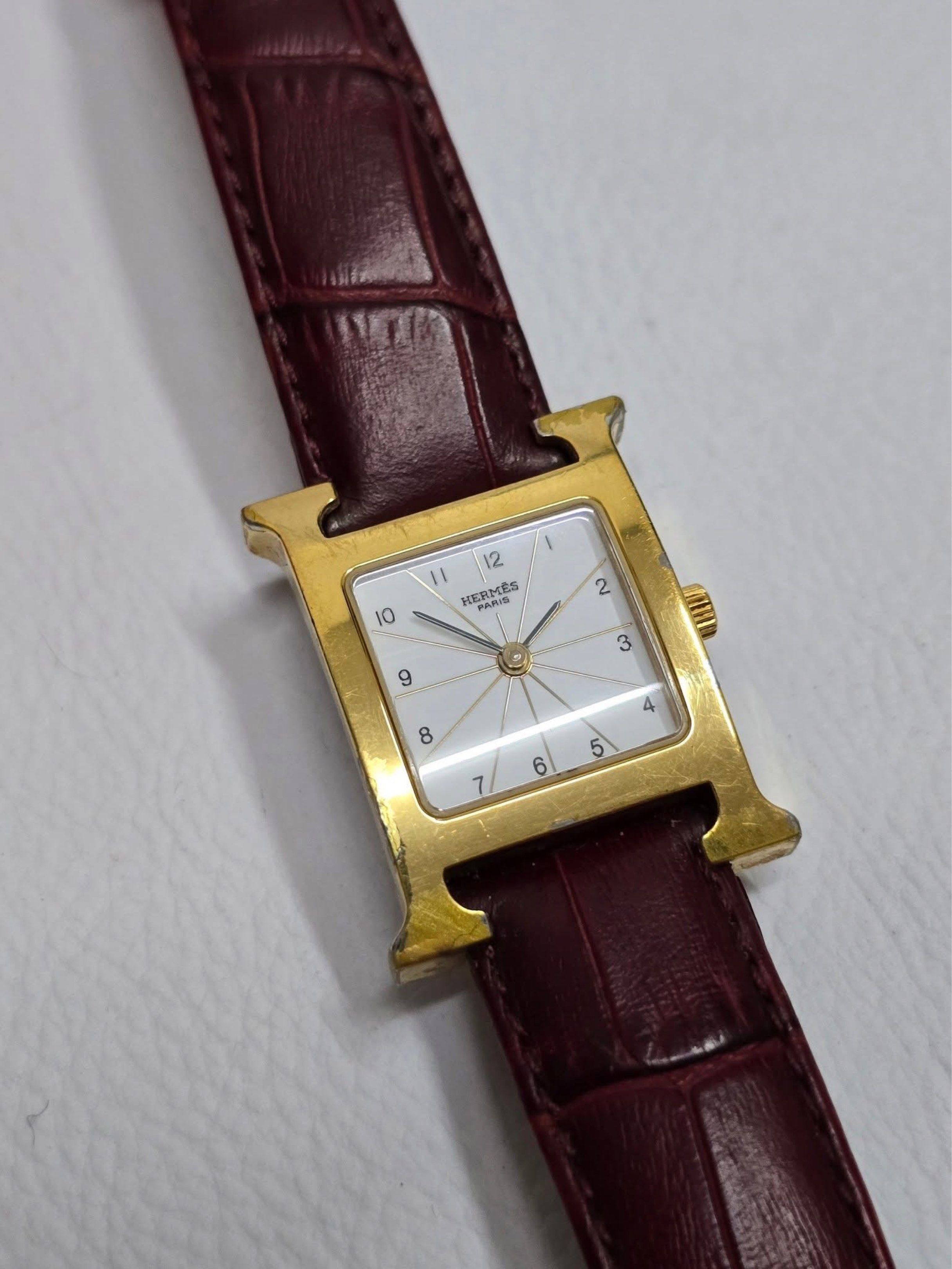 ✨ Hermes Heure H Watch ✨ (Category: Luxury Watches) located in Mandaluyong City. Submitted by luxprelovedbagsparadise (Listing ID 1417051310, Image 3). Description: ✨ Hermes Heure H Watch ✨ A timeless icon from Hermès, the Heure H watch is instantly recognizable with its signature “H” case. Elegant and refined, this piece adds effortless luxury to any look—perfect for everyday wear or special occasions. 🔹 Authentic Hermès 🔹 Iconic H-shaped case