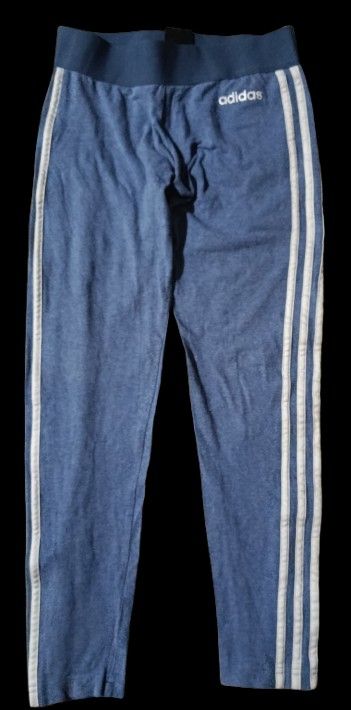 Adidas 3-Stripes Leggings - Blue (Category: Activewear) located in Mandaue City. Submitted by cdxd4thirty (Listing ID 1417152369, Image 1). Description: - Adidas leggings - Color: Blue with white stripes - Size: S - Features Adidas logo - Made in Cambodia - Material: 92% cotton, 8% elastane.