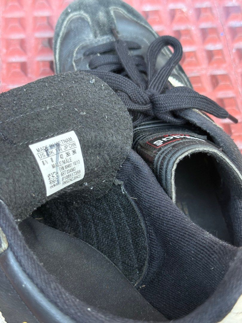 Adidas Classic Samba (Category: Sneakers) located in Sison. Submitted by d_archive (Listing ID 1417112341, Image 3). Description: - Adidas Samba - Black and White colorway - Size: US 8.5, UK 8, EUR 42 - Made in Vietnam -slight heel drags -needs cleaning.
