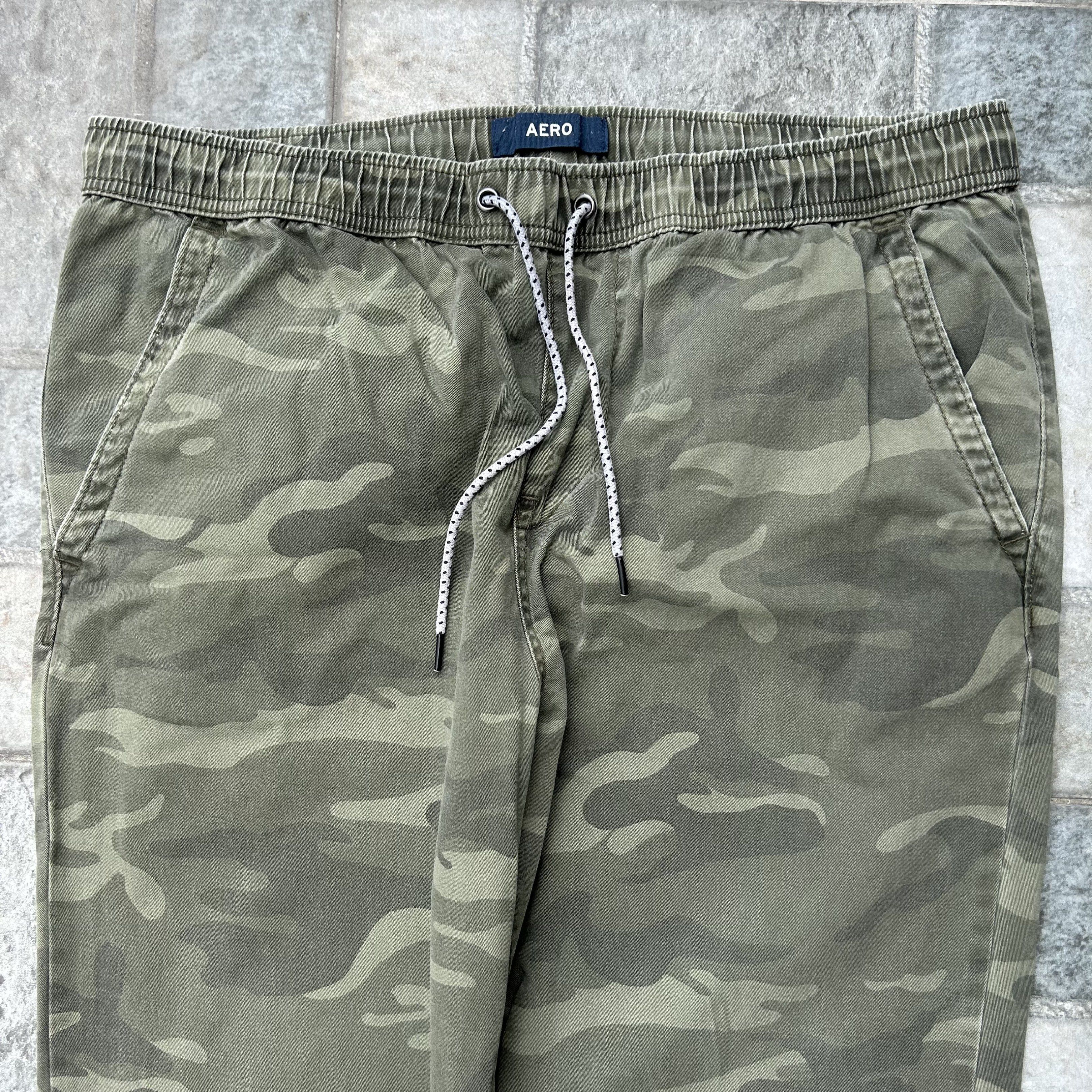 Aeropostale Camo Jogger Pants (Category: Joggers) located in Bacoor. Submitted by tugbits (Listing ID 1417065846, Image 2). Description: .