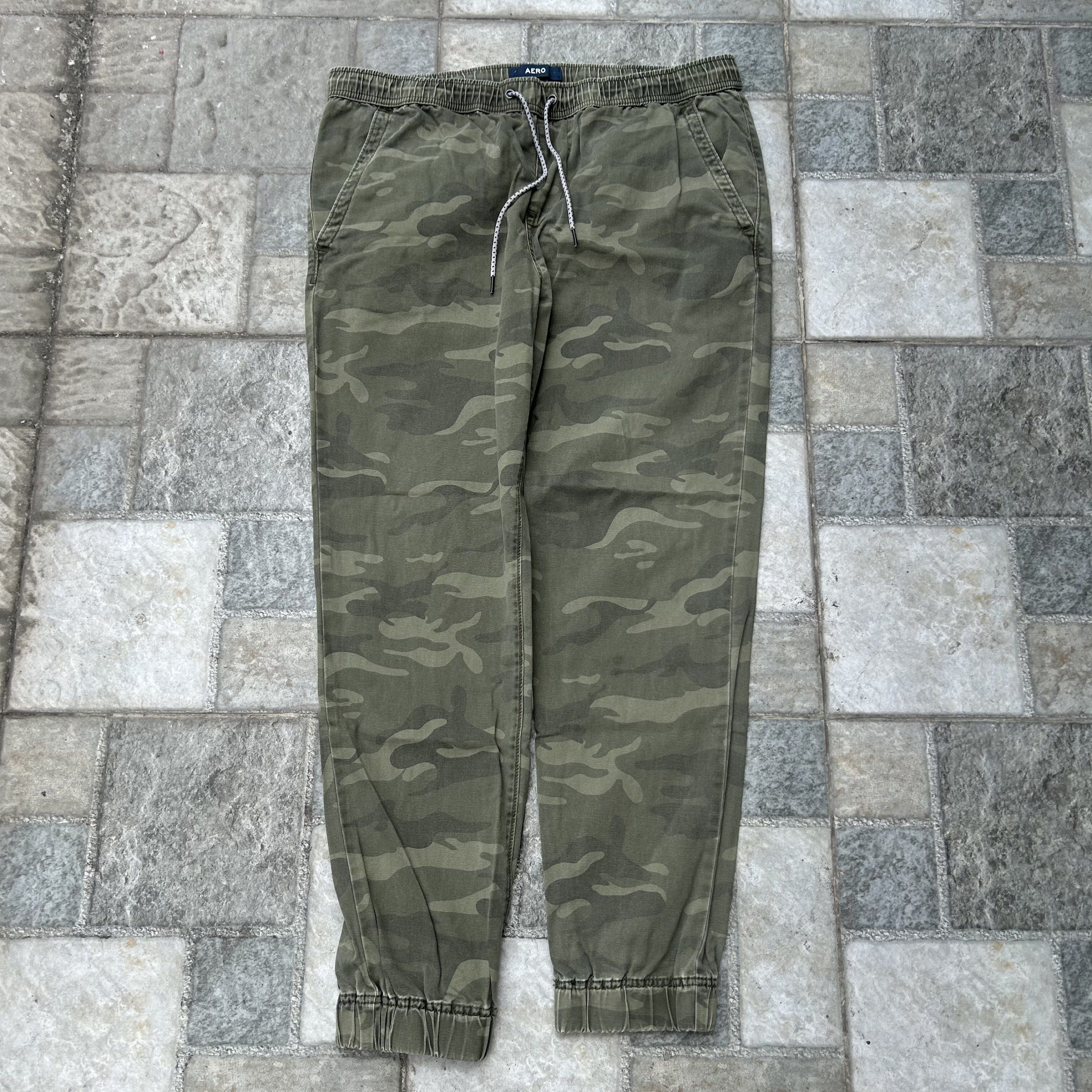 Aeropostale Camo Jogger Pants (Category: Joggers) located in Bacoor. Submitted by tugbits (Listing ID 1417065846, Image 1). Description: .