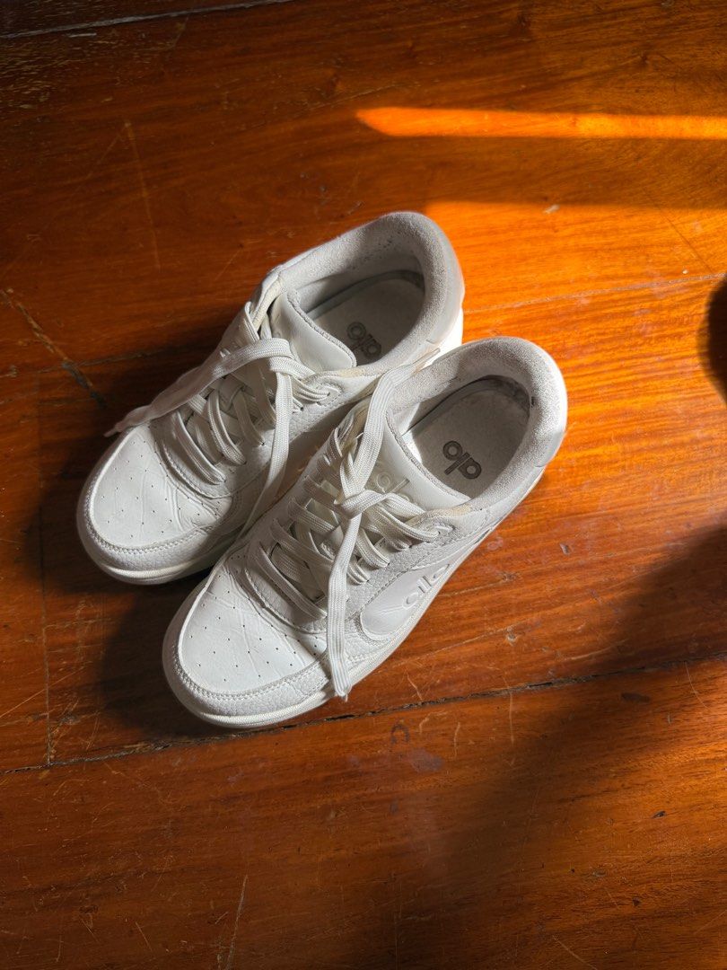 Alo recovery sneakers white (Category: Sneakers) located in Manila. Submitted by boldcloset (Listing ID 1417041328, Image 2). Description: Alo recovery mode sneakers white Lightly used, comes with box can fit US 6-6.5 Purchased from the PH store .