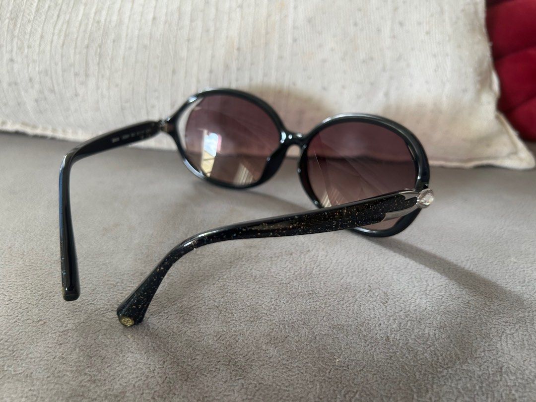 Anna sui sunglasses (Category: Sunglasses & Eyewear) located in Cebu City. Submitted by arniev (Listing ID 1417059134, Image 3). Description: With grade No box Original .