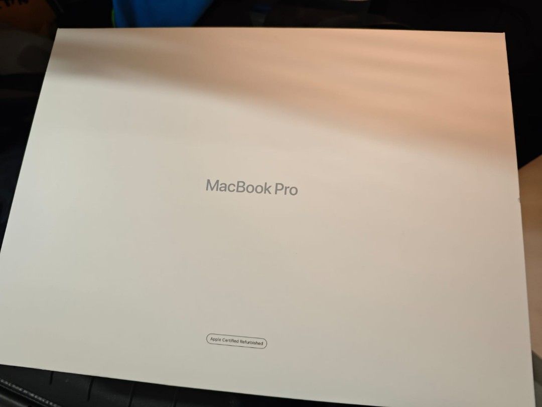 Apple MacBook Pro - New in Box412358109204981760