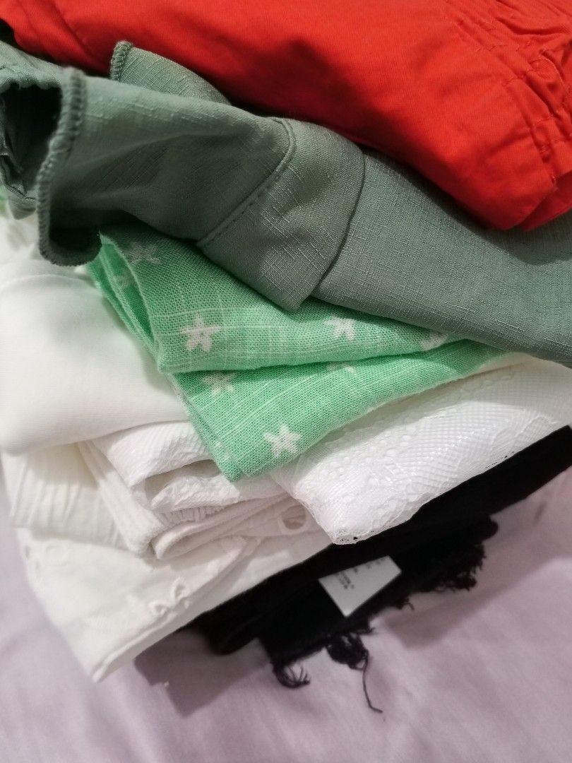 Assorted Women's Clothes - Unused (With Tags) (Category: Blouses) located in Tagbilaran City. Submitted by miangsstuff (Listing ID 1417120657, Image 3). Description: NEGOTIABLE!!! Assorted Women’s Clothes Unused, with tags (except for 2 pieces) PM for more photos. MOP: QR code payment or bank transfer MOD: JRS Meet-up: Alturas, Tagbilaran RFS: Decluttering / Doesn’t fit.