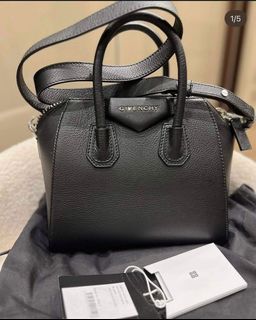 (Category: ) located in . Submitted by inmycloset03 (Listing ID 1417180973, Image 1). Description: .