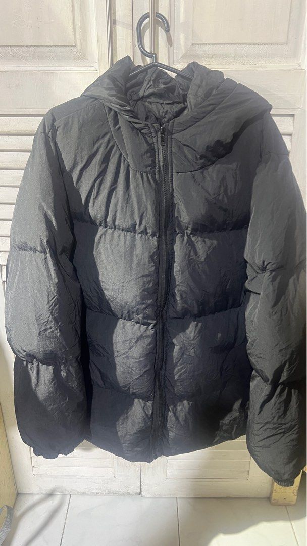 Black Puffer Jacket Brand New (Category: Coats, Jackets and Outerwear) located in Mandaue City. Submitted by jo.ladyred (Listing ID 1417043061, Image 1). Description: Brand New, I was not able to use it..