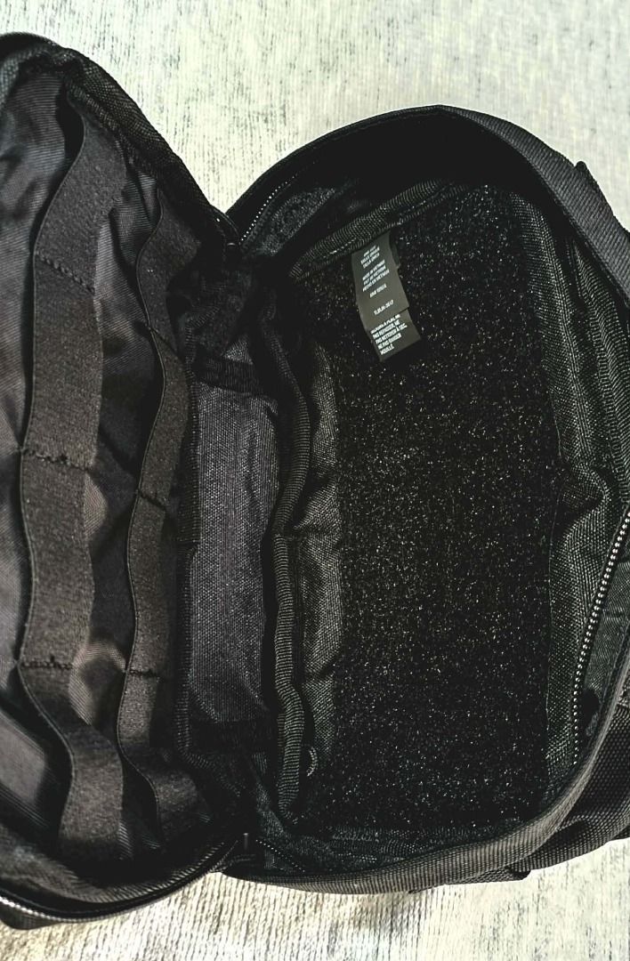 5.11 RUSH MOAB 3 TACTICAL BAG (Category: Belt bags, Clutches and Pouches) located in Quezon City. Submitted by thirdeedimensionsii. (Listing ID 1417107515, Image 3). Description: 5.11 RUSH MOAB 3 TACTICAL BAG 2400 only! Brandnew Size: 4L Can be Converted to Waist, Clutch, Sling and Body Bag Can do pickup or COD Tandang sora QC area Pm if interested..