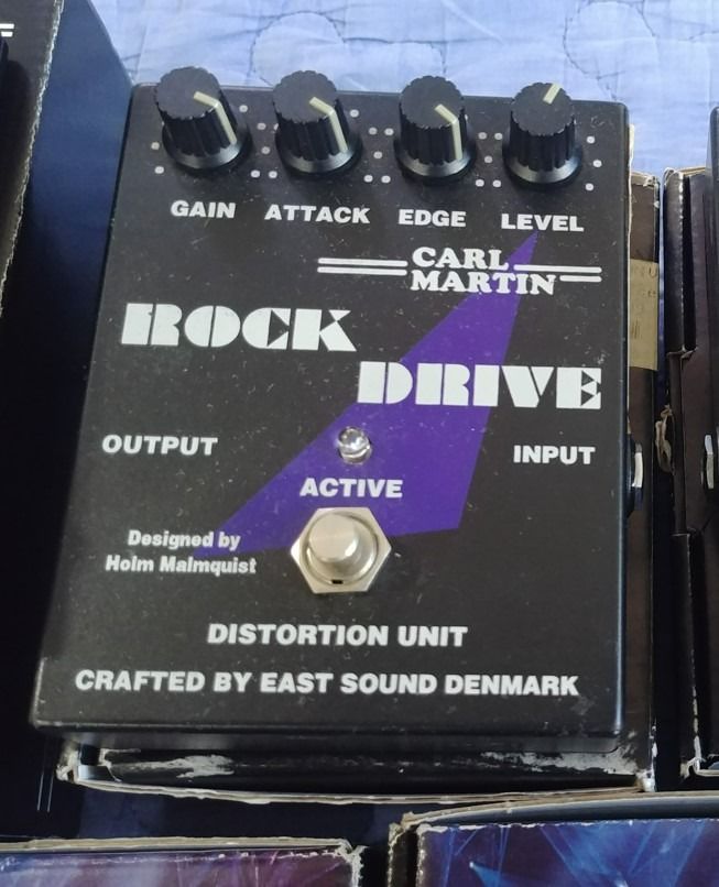 Carl Martin Rock Drive (Category: Musical Instruments) located in Muntinlupa City. Submitted by dilim (Listing ID 1417112283, Image 1). Description: Carl Martin Rock Drive Classic distortion crafted by East Sound Denmark Features controls for Gain, Attack, Edge, and Level Designed by Holm Malmquist.