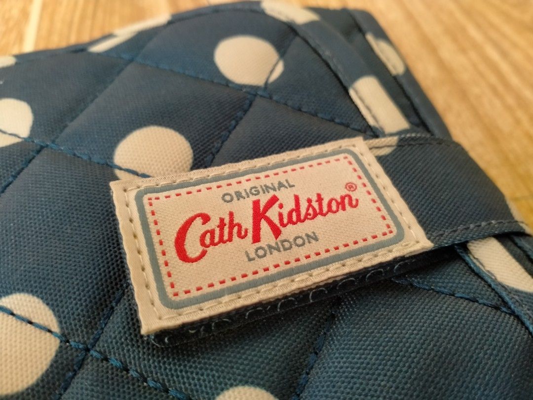 CATH KIDSTON LONDON CHANGING MATT (Category: Changing Mats & Accessories) located in Cabuyao City. Submitted by Bike_Clothing10 (Listing ID 1417132998, Image 2). Description: READ FIRST... FOR SALE: CATH KIDSTON LONDON CHANGING MAT Excellent Condition Good as New DIMES: 14X26 inches PRICE: 750 + SF PICK UP OR SHIPPING ONLY LOCATION: Cabuyao Laguna -NO COP/COD- PM FOR INQUIRIES... -Thanks-.