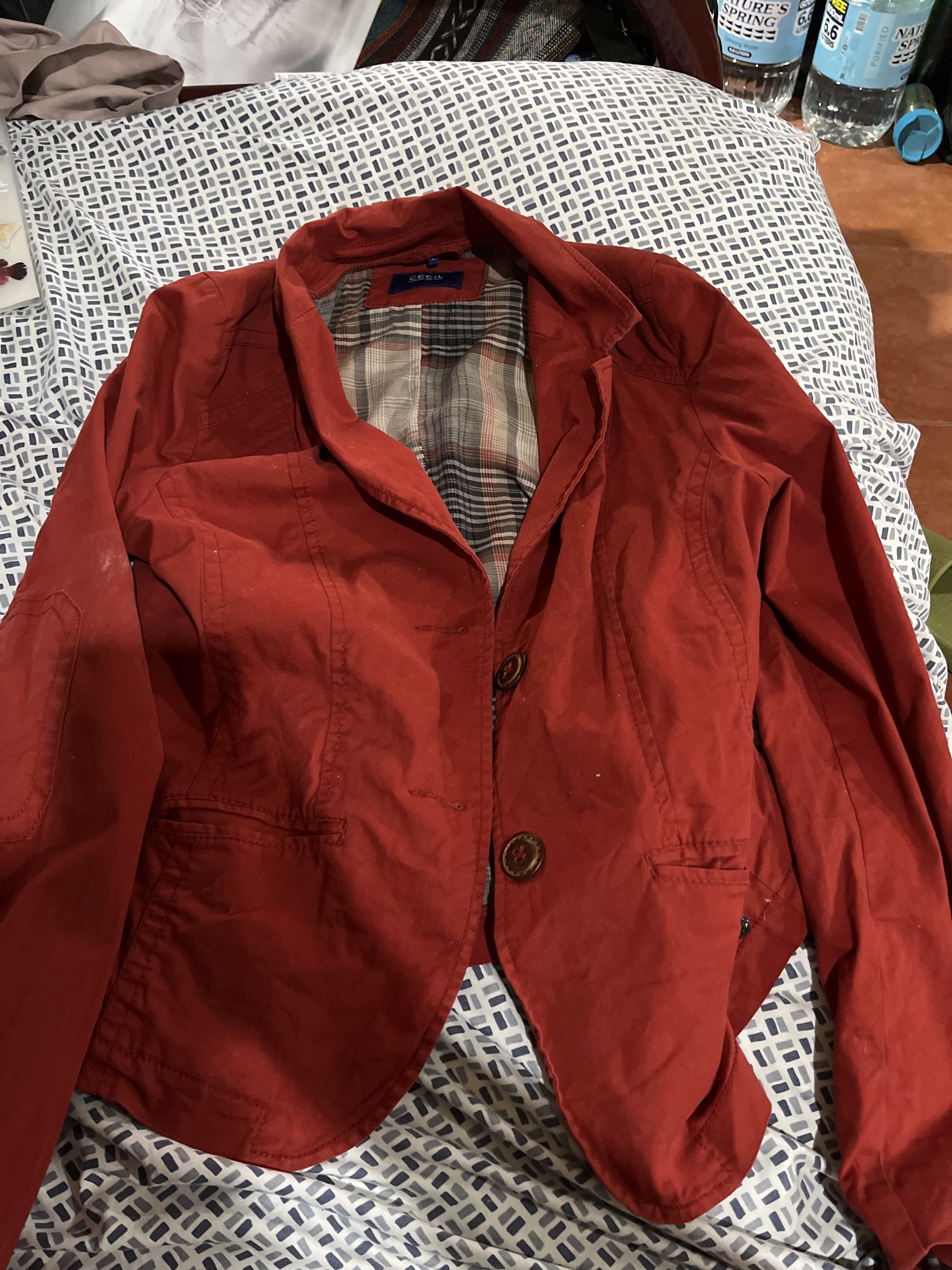 Cecil Red Blazer Jacket (Category: Coats, Jackets and Outerwear) located in Manila. Submitted by ablum (Listing ID 1417111082, Image 1). Description: - Cecil red blazer jacket - Classic two-button design - Plaid lining - Two front pockets - Vibrant red color - Cotton blend material.
