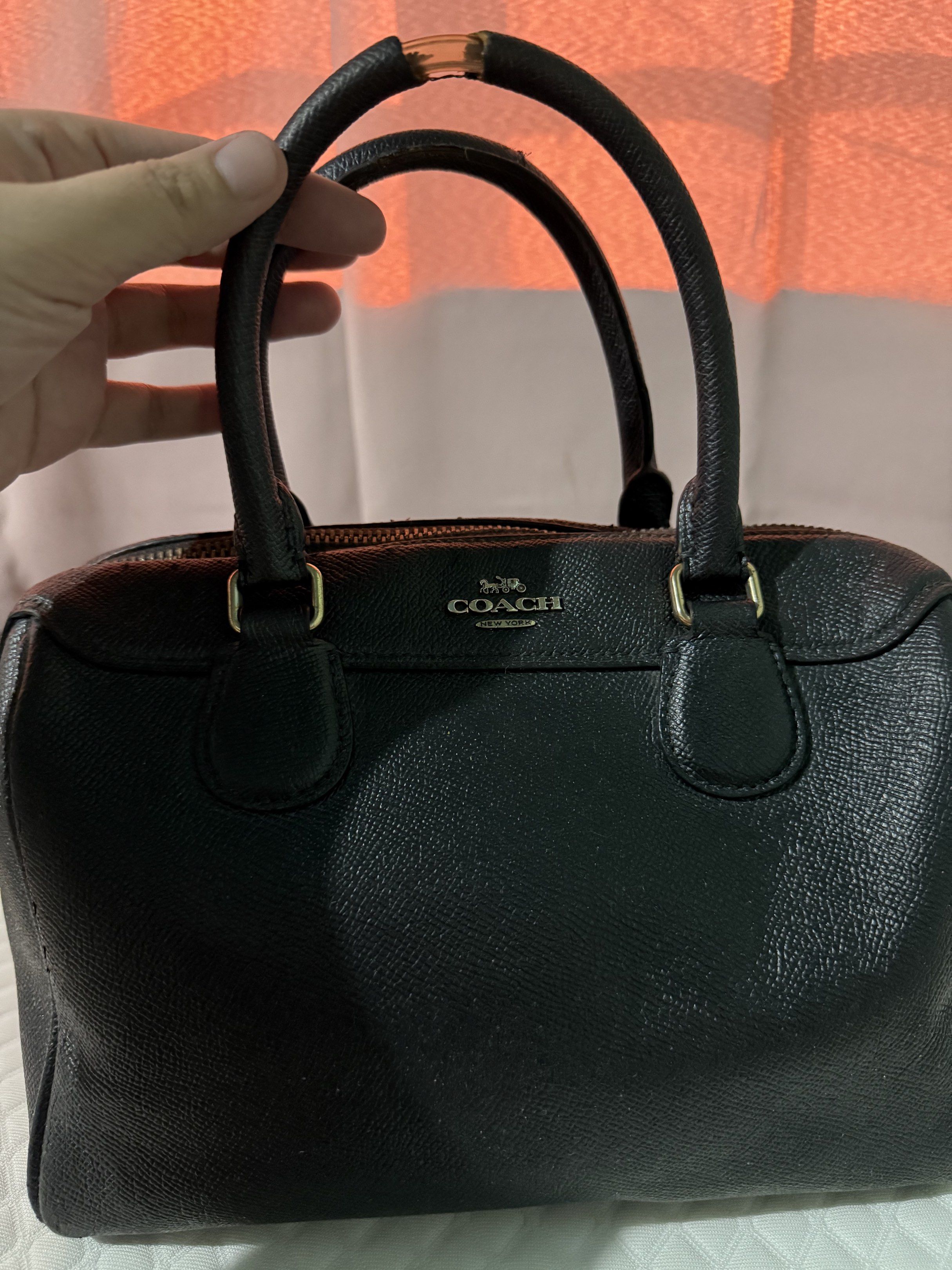 Coach Black Handbag with Scarf (Category: Luxury Bags & Wallets) located in Tarlac. Submitted by yoona88 (Listing ID 1417081451, Image 2). Description: Issue on the handle but can be designed with twilly and still usable for personal use..