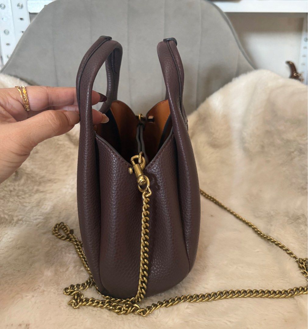Coach lana 19 (mini)❗️ New arrival (Category: Luxury Bags & Wallets) located in Las Pinas. Submitted by yhn_boutique (Listing ID 1417083080, Image 3). Description: Lalamove ready Complete inclusions Dm .