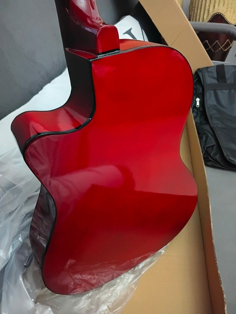 Davis Guitar Package for Beginners (Category: Musical Instruments) located in Quezon City. Submitted by diwaguitars (Listing ID 1417080941, Image 2). Description: Pinakasulit na guitar package Brand New Acoustic Guitar for sale Davis JG38C 38 inches kaya pwedeng pwede sa mga bata, beginners, o kahit marunong ka na at gusto mo lang ng extra guitar na madaling bitbitin Inclusions: -Guitar Bag -Guitar Strap -Set of Steel Strings Gauge 10 -Capo -Pick
