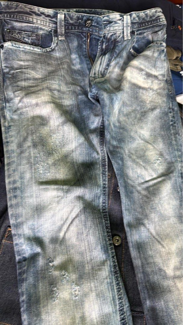 Diesel Thavar Jeans (Category: Jeans) located in Manila. Submitted by mac1780 (Listing ID 1417084711, Image 1). Description: Thavar Blue Eyecons Edition Wash code: 0829B Slim-skinny Made in Italy Size 30x32 on tag No alterations/ issues.