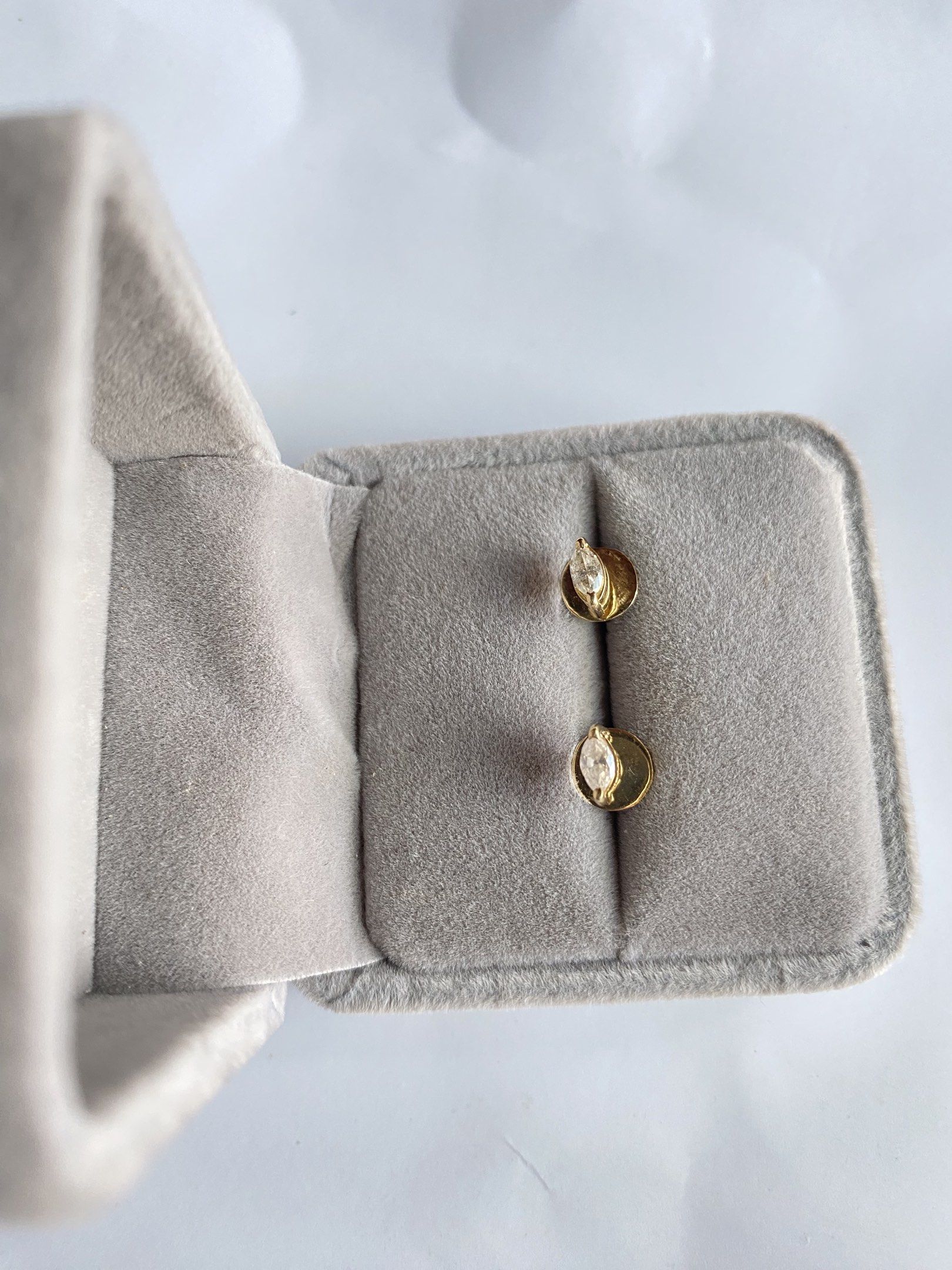 Earring Pair yellow gold w/ Natural diamonds (Category: Earrings) located in Manila. Submitted by jen_abon (Listing ID 1417074830, Image 2). Description: 💎 Earring Pair YG w/ Marquise cut of diamonds 💎 12K gold settings 💎1.3 grams 💎 no markings 💎 no certificate 💎 price is negotiable .