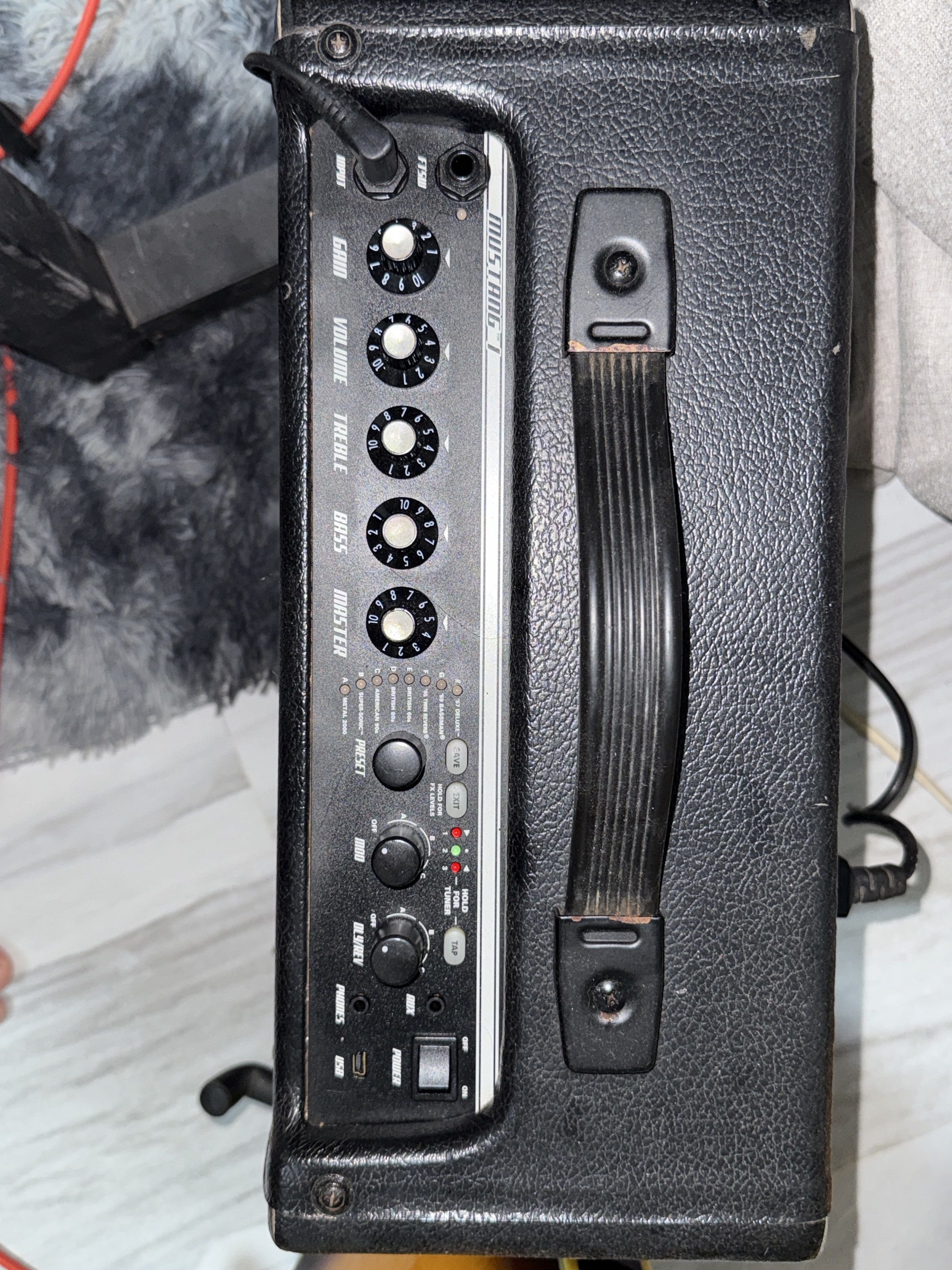 Fender Mustang I (v.2) Guitar Amplifier (Category: Musical Instruments) located in Quezon City. Submitted by edjsosls (Listing ID 1417205098, Image 2). Description: Modelling Amp Can also edit its effects via usb Perfect for bedroom practice.