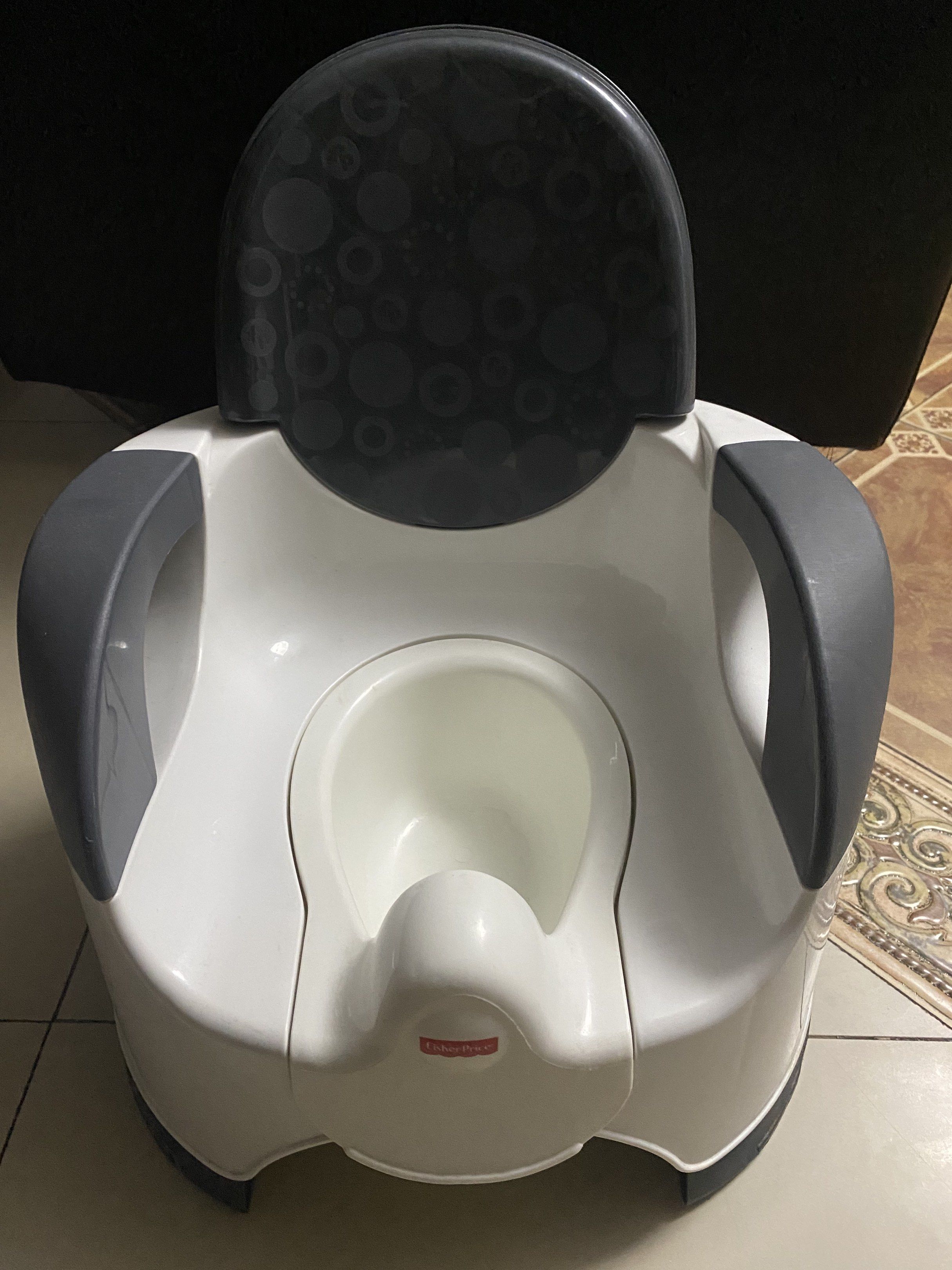 Fisher-Price Potty Training Seat (Category: Toilet Training) located in Quezon City. Submitted by the_jc-store. (Listing ID 1417128054, Image 1). Description: .