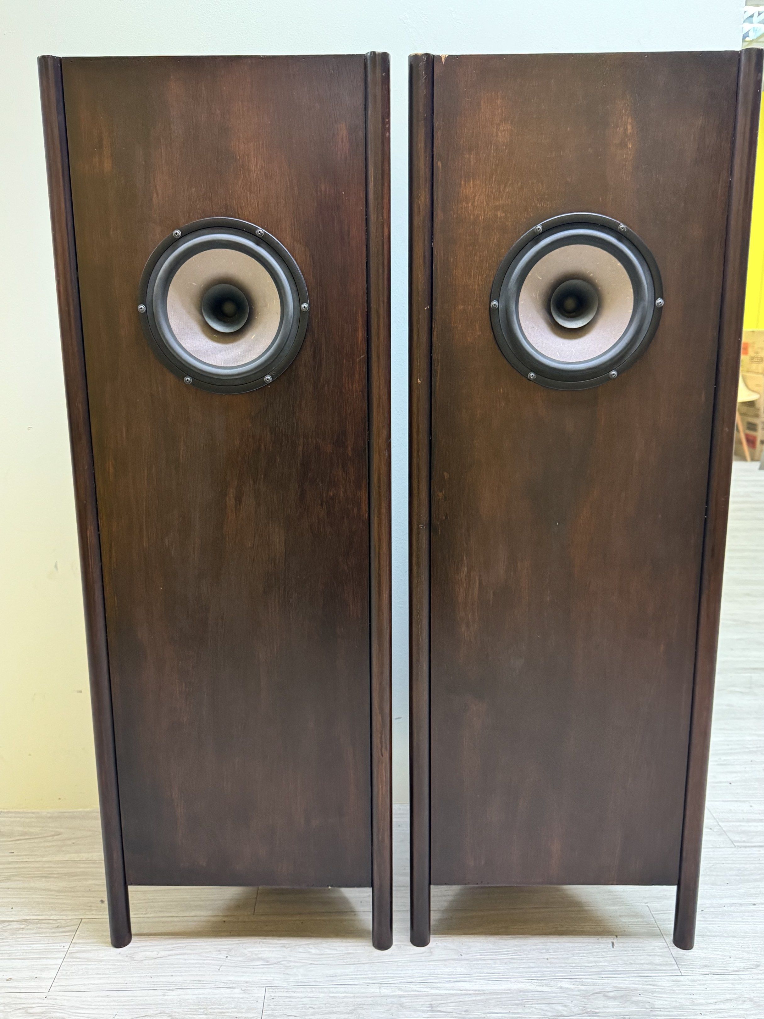Floor Standing Speaker65561058493059111