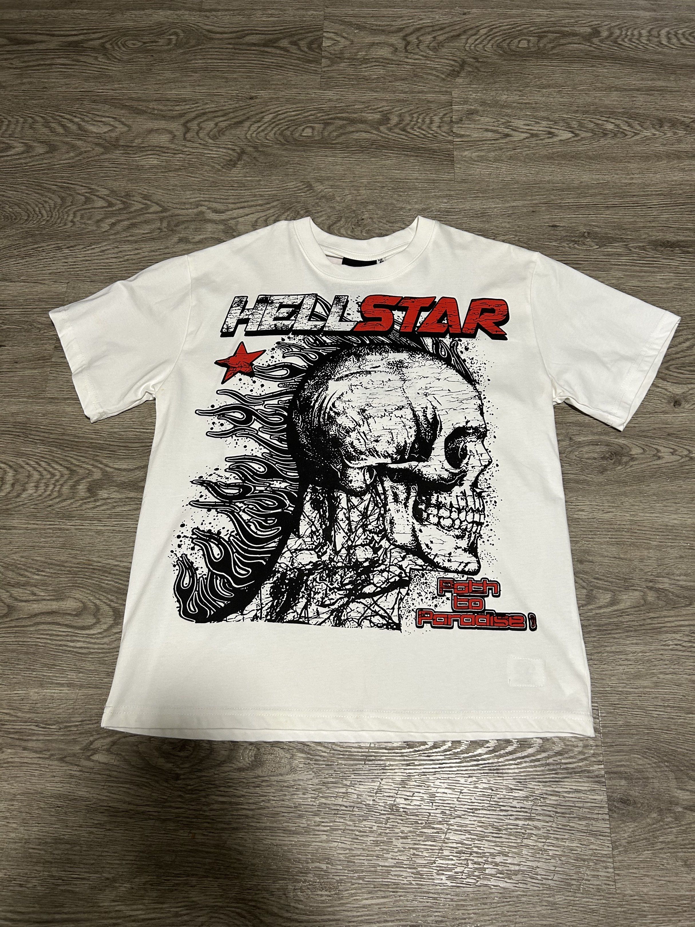 Hellstar Tee (Category: Tshirts & Polo Shirts) located in Singapore. Submitted by zykqt (Listing ID 1417062192, Image 1). Description: - Brand new Hellstar Studios T-shirt - Features a skull graphic on the front - Tour-style graphic on the back - Includes tour locations and the year "2024" - Perfect for Hellstar fans.