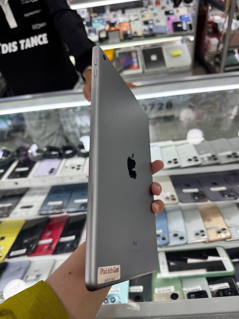 Ipad 6th Gen 128gb Wifi No issue All working (Category: iPad) located in San Juan City. Submitted by javedsgadgetshop (Listing ID 1417041644, Image 3). Description: INSTALLMENT OPTIONS : SPAY LATER / GGIVES / CREDIT CARD! WE BUY AND SELL SO PWEDE MAGBINTA OR SWAP ! Quick Specs : 💵 Ipad 6thgen •128gb •NTC Variant •Good batt health •Wifi Only •95% Smoothness •No hidden issue | No Repaired •100% Authentic | Not Refurbished •w/ OEM Charger & store w