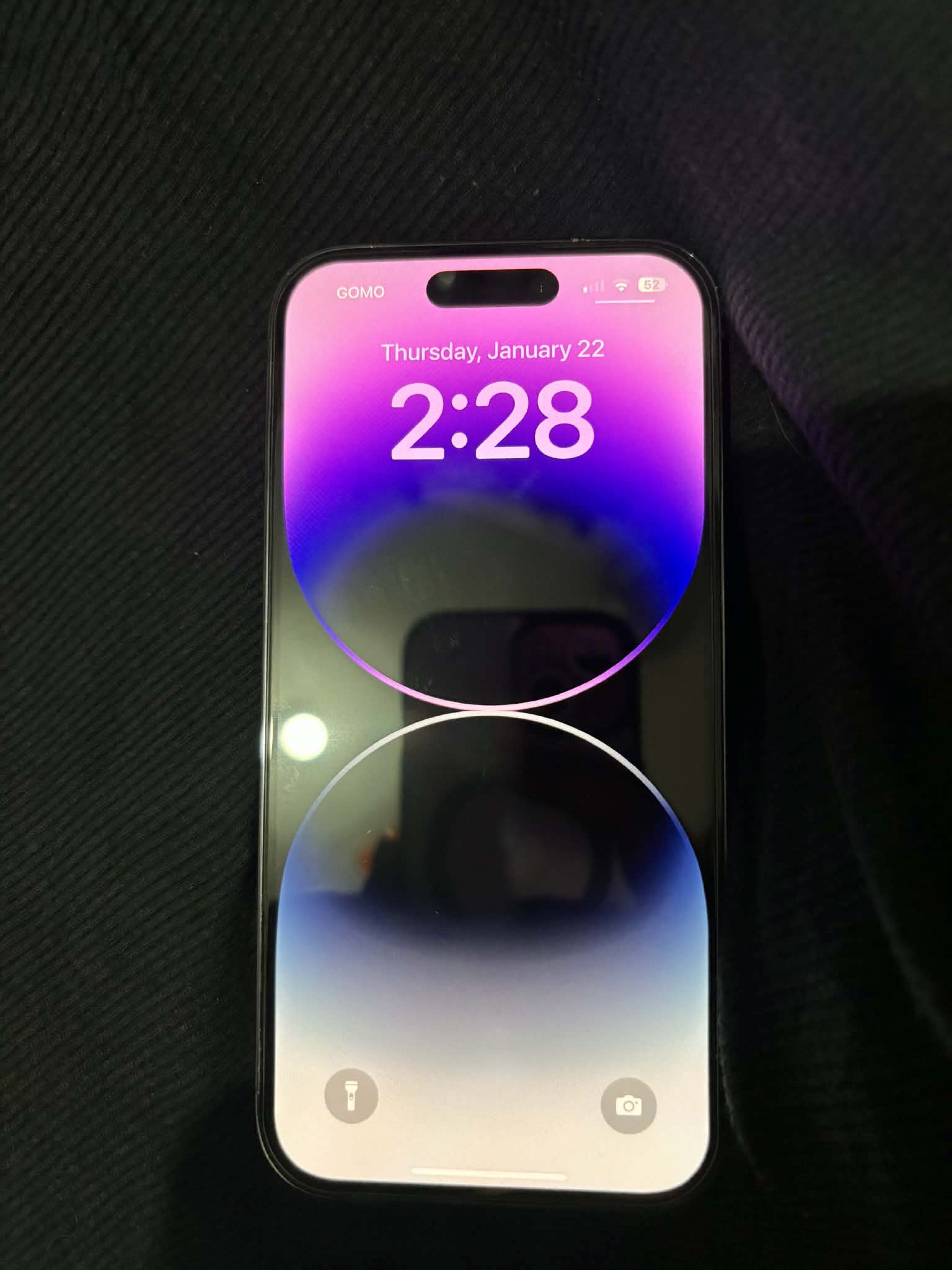 IPHONE 14 PRO (Category: iPhone 14 Series) located in Manila. Submitted by _ylemi (Listing ID 1417088006, Image 2). Description: US VARIANT( e-sim ) RUSH NEED FUNDS.