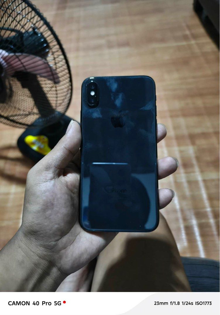 IPHONE X 256gb (Category: iPhone X Series) located in Paranaque City. Submitted by judy.arquillos (Listing ID 1417157718, Image 3). Description: Selling my iPhone X 256GB Black ✔️ 100% battery health ✔️ All goods, no hidden issues ⚠️ Honest issue: face id is not working and dents sa gilid only (di affected performance) .