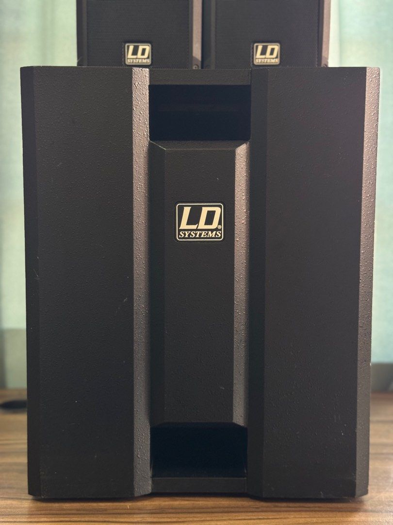 LD Systems DAVE 8 Roadie Portable PA System (Category: Soundbars, Speakers & Amplifiers) located in Talisay. Submitted by kim_rey (Listing ID 1417200964, Image 3). Description: SPECS: ▪️2.1 Portable PA-System for Musicians, DJs, Gaming, Business Conferences ▪️3-channel mixer integrated ▪️Connectivity for Microphone, Guitar, Keyboard, E-Drums, MP3 player, Laptop or PC, Mixer and more ▪️1400 W peak ▪️For up to 70 people ▪️8” Bandpass subwoofer for 