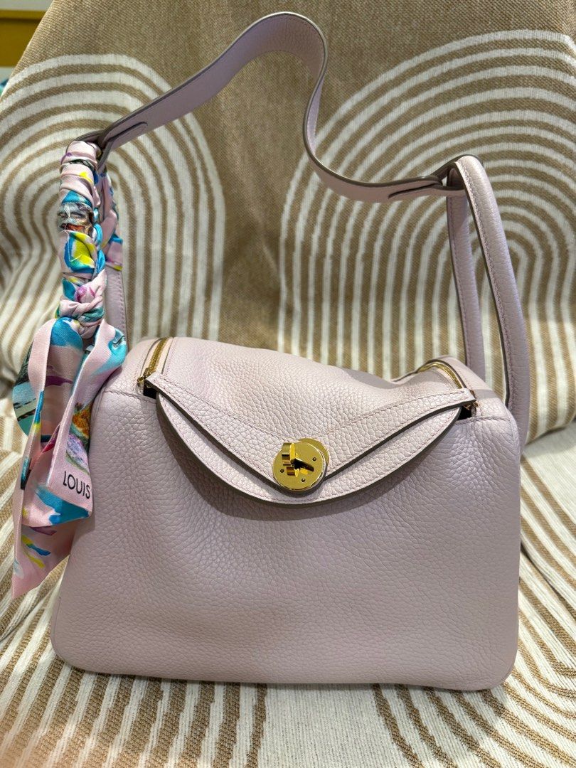 Lindy 26cm (Category: Luxury Bags & Wallets) located in Makati City. Submitted by jillyyype (Listing ID 1417121579, Image 1). Description: ✨ Lindy 26cm in Pale mauve ✨ Genuine clemence leather ✨ Barely used ✨ Complete inclusions (box and dustbag).