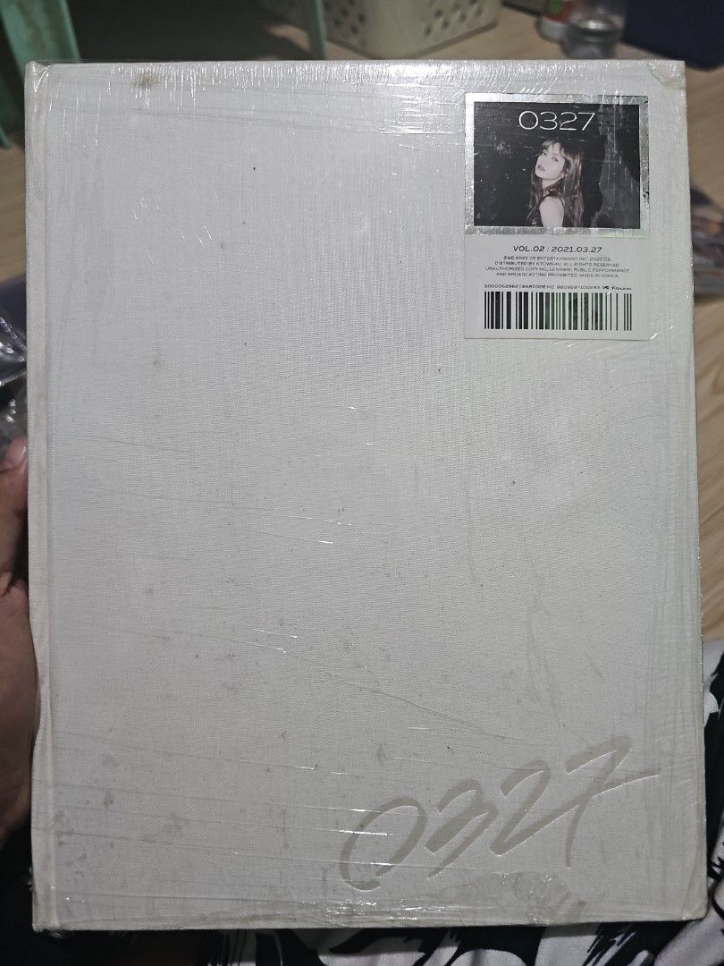 LISA PHOTOBOOK [0327] VOL.2 -SECOND EDITION- (Category: Magazines) located in Paranaque City. Submitted by mrymilkyway (Listing ID 1417153527, Image 2). Description: LISA PHOTOBOOK [0327] VOL.2 -SECOND EDITION- - Features photos of Lisa - Still in original packaging - noticeable small stain mode of payment: Gcash, BDO, BPI, Unionbank, Paymaya mode of shipping: LBC; any courier of your choice for Same day delivery No sh0p3e checkout Location: Bacl