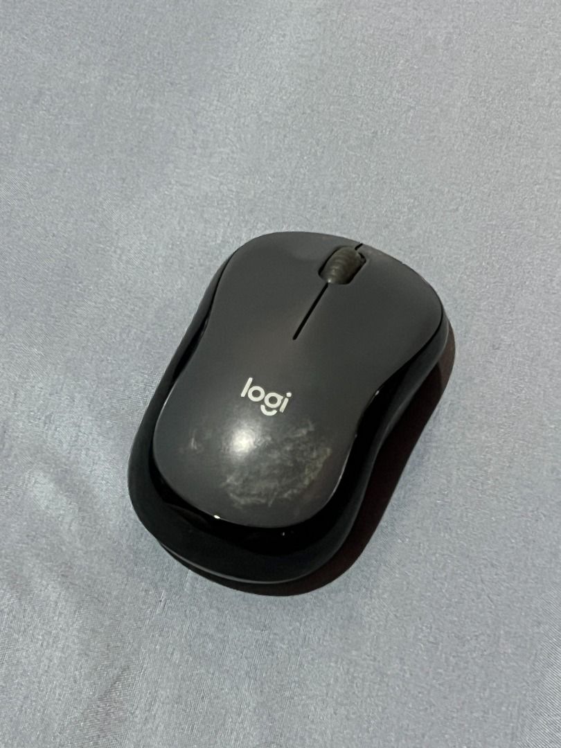 LOGITECH M240 SILENT MOUSE (Category: Mouse & Mousepads) located in Pasig City. Submitted by hazzelle.co (Listing ID 1417064424, Image 2). Description: .