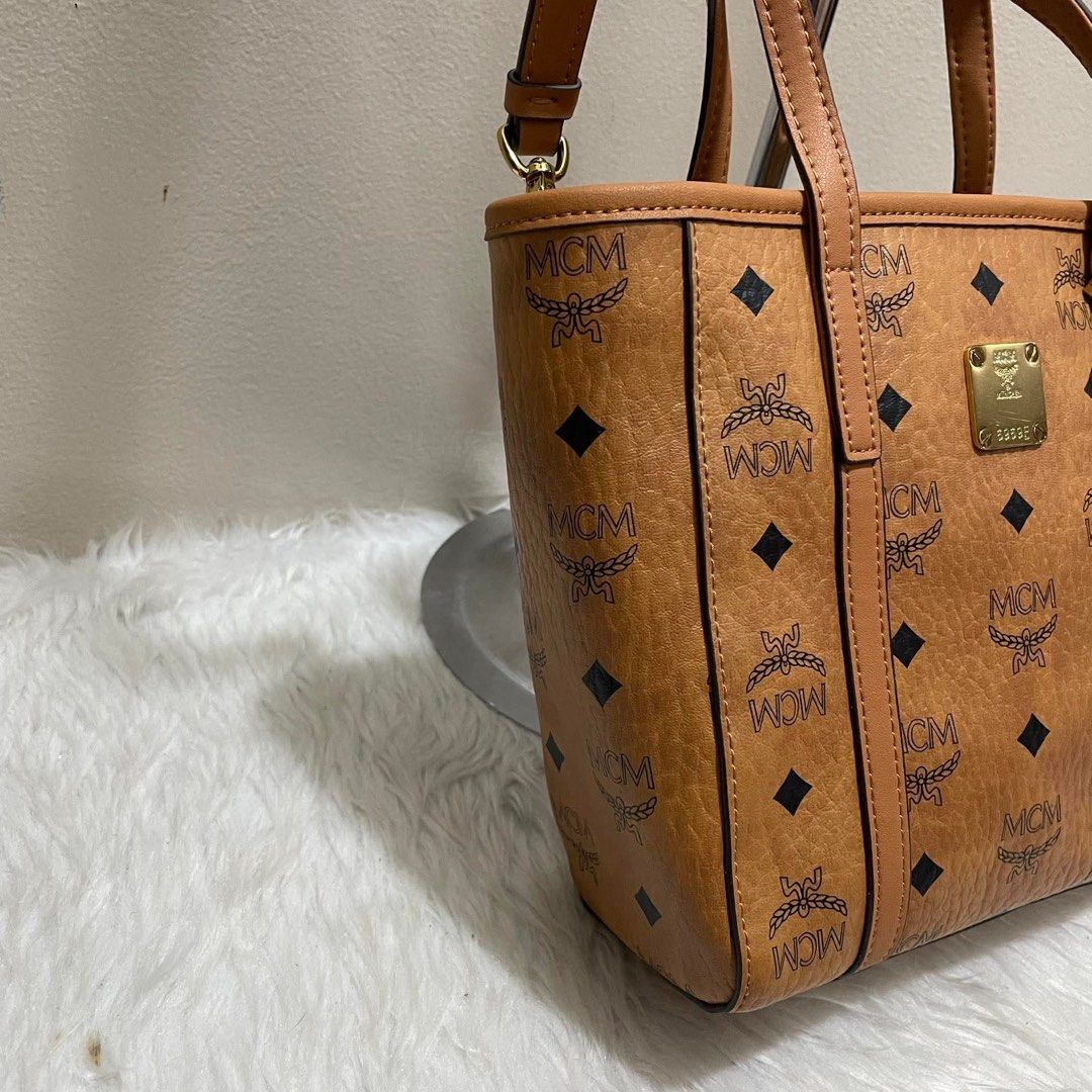 MCM Mini Toni (Category: Luxury Bags & Wallets) located in Caloocan City. Submitted by enic99 (Listing ID 1417199406, Image 2). Description: - coded with etiketa; with turnable scews and ykk zip - NGA sourced from korea - with dust bag and care card .