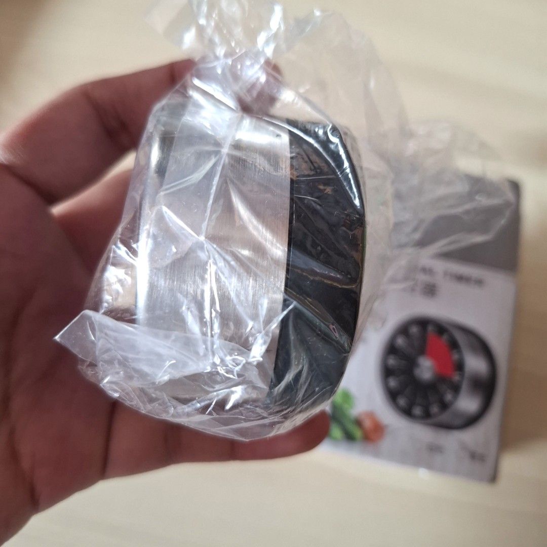 Mechanical Timer (Category: Clocks) located in Quezon City. Submitted by ana-chan (Listing ID 1417058501, Image 2). Description: - Mechanical timer - Ideal for cooking and timing tasks - Stainless steel finish - Clear, easy-to-read dial - Comes with original packaging.