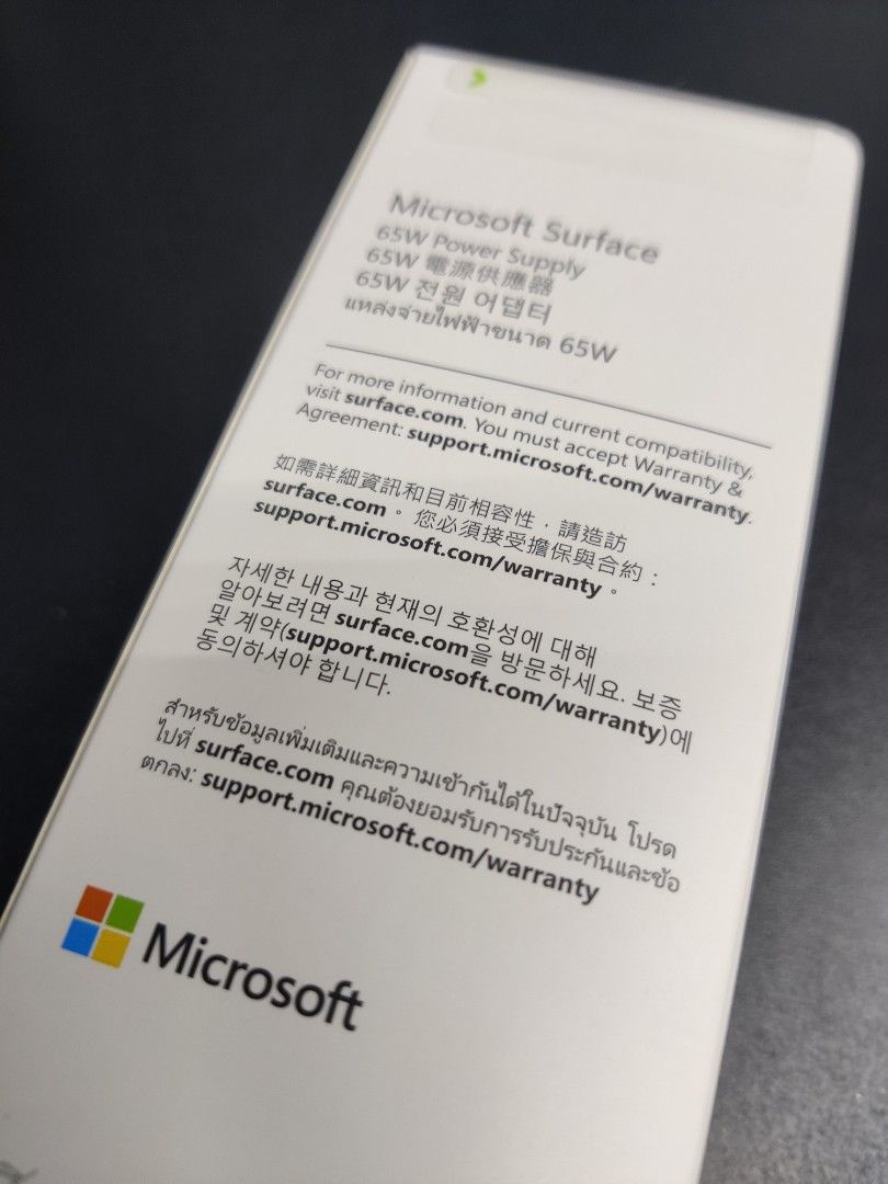 Microsoft Surface Pro 65W Power Charger - Authentic406039372738734081
