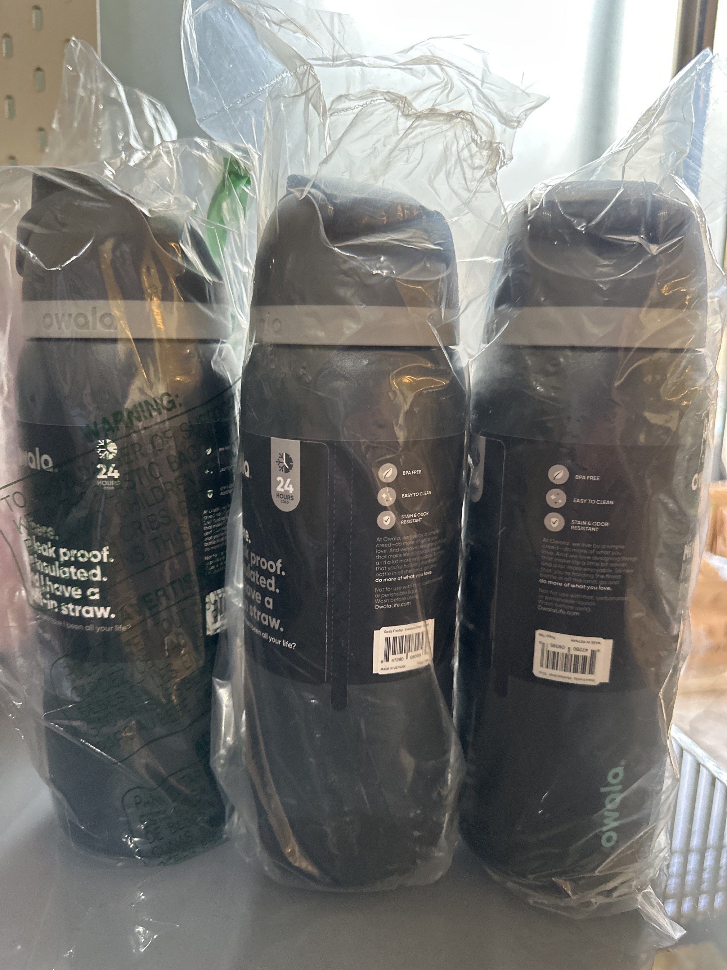 OWALA 32oz FREESIP FOGGY TIDE (Category: Water Bottles & Tumblers) located in Quezon City. Submitted by cai_wong (Listing ID 1417120352, Image 1). Description: .