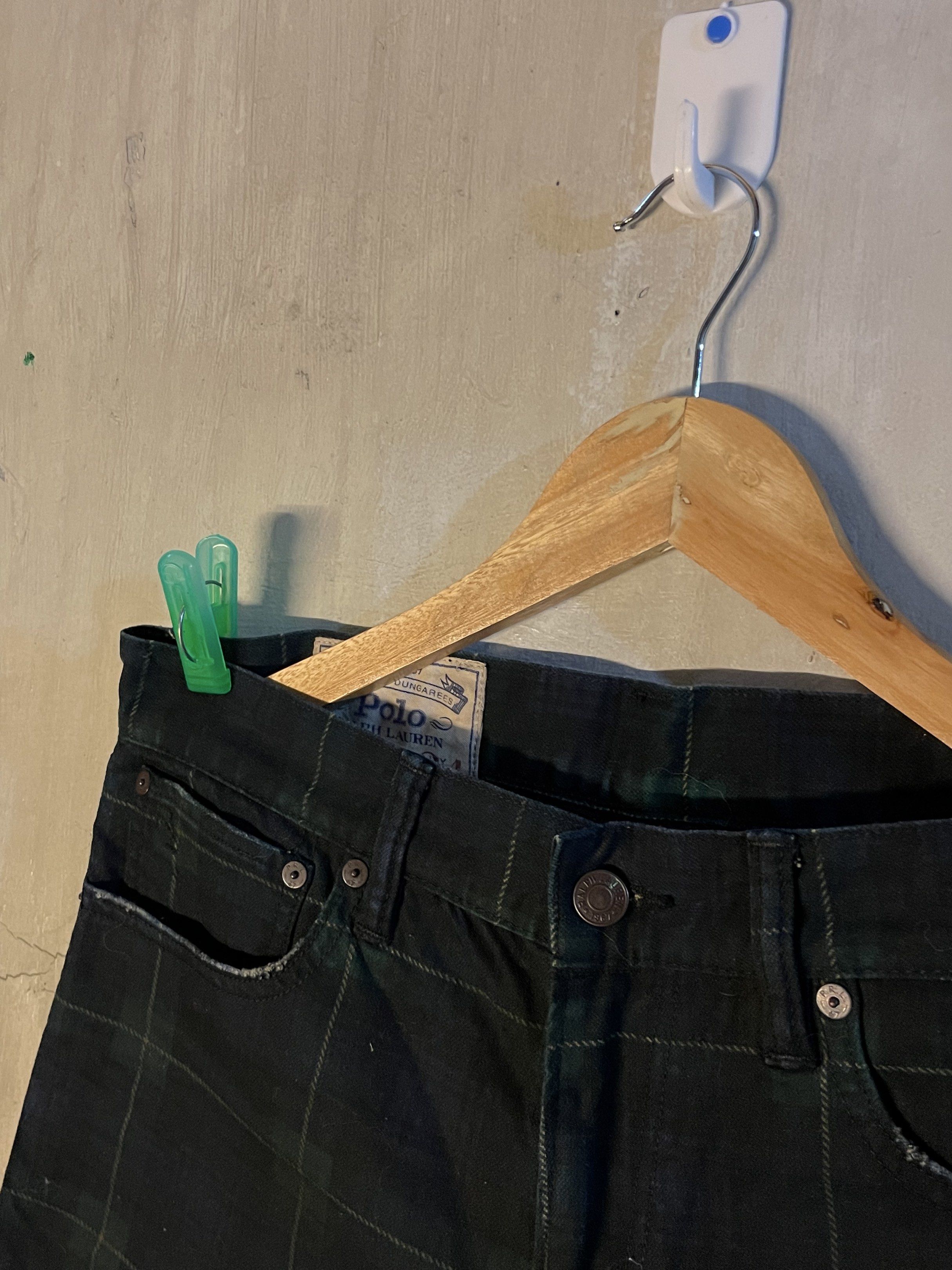Polo ralph lauren sullivan jeans (Category: Jeans) located in Pasay City. Submitted by corethrift (Listing ID 1417152501, Image 3). Description: Waist 32 Length 40 Hems 7 Very good condition All the fitting based on inches .