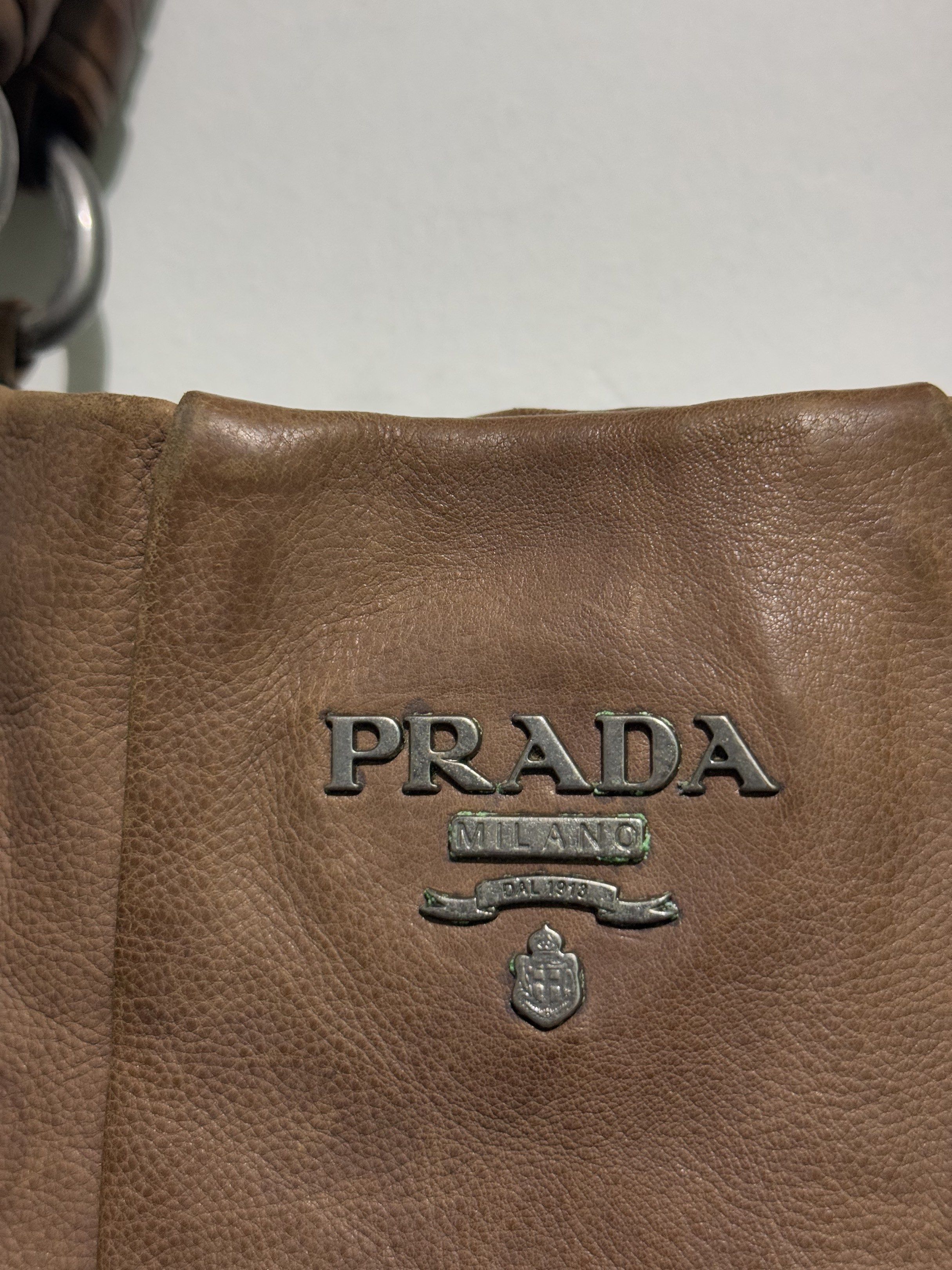 Prada Leather Tote Bag (Category: Luxury Bags & Wallets) located in Sorsogon. Submitted by jovert_23alviz (Listing ID 1417110236, Image 3). Description: Verygood condition Pm for other details.