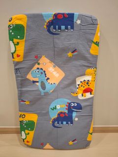 (Category: ) located in . Submitted by el_wardrobe (Listing ID 1417078291, Image 1). Description: .