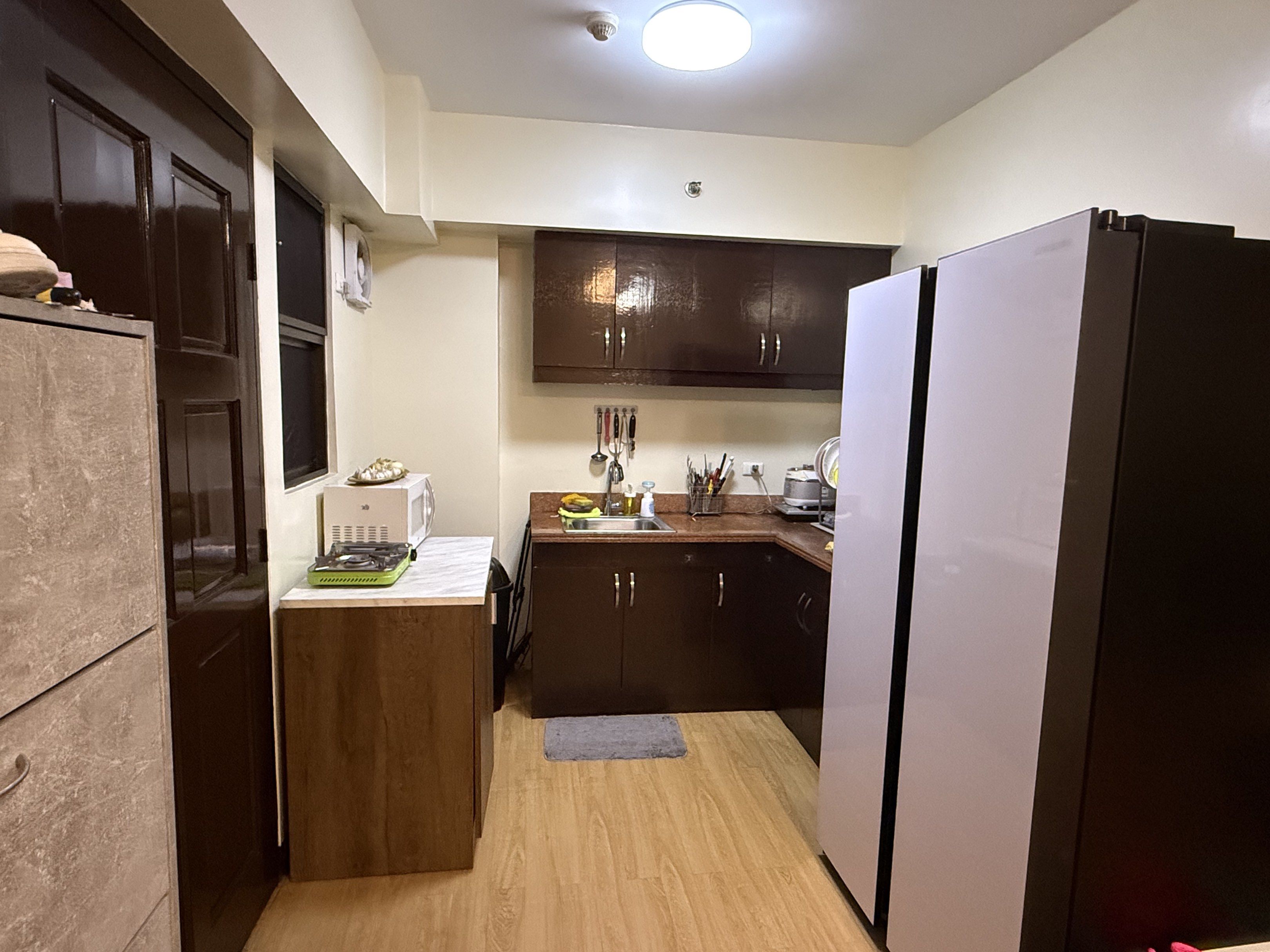 Raya Garden conddominium (Category: Apartments & Condos) located in Paranaque City. Submitted by hangukanae (Listing ID 1417034098, Image 3). Description: For sale ‼️ Condo unit in Raya Garden Condominium by DMCI located in Parañaque Selling for 4.2m dow to 3.8m slightly negotionable pa 💙 🏠 Bare unit 60 sqm 2 bedrooms 1 toilet & bath 1 balcony Amenities Pool Gym Kiddie Playground Club house Basketball court Well maintained unit Renovated Near N