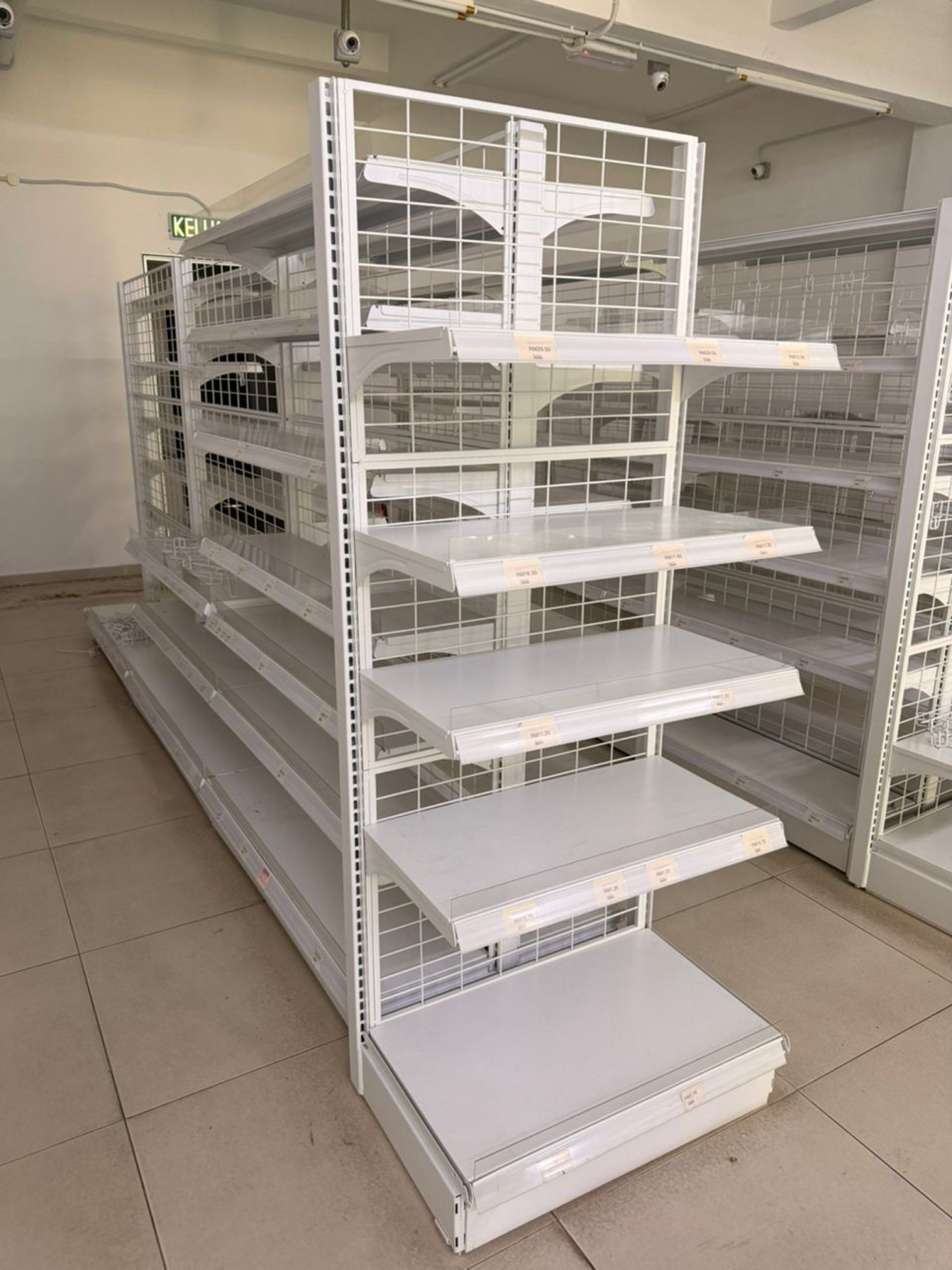 Retail Store Shelving Display, Furniture & Home Living, Furniture