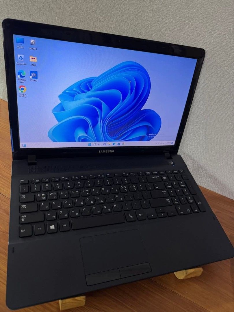 📌SAMSUNG 270E 📌 (Category: Laptops & Notebooks) located in Manila. Submitted by lonelyme_1986 (Listing ID 1417074962, Image 3). Description: LAPTOP FOR SALE WITH BOX (1PCS AVAILABLE) PRICE: 6,700 FIX 📌SAMSUNG 270E 📌 CORE I3-4005U CPU @1.70GHZ (4TH GENERATION) 128GB SSD 8GB MEMORY 2.1GB INTEL HD GRAPHICS BUILT-IN CAMERA WIFI READY DVD RW HDMI BLUETOOTH/NO BLUETOOTH CARD READER USB PORT LAN PORT 15.6 INCHES 💯% NO ISSUE 99% SMOOTH FULLY TESTED 