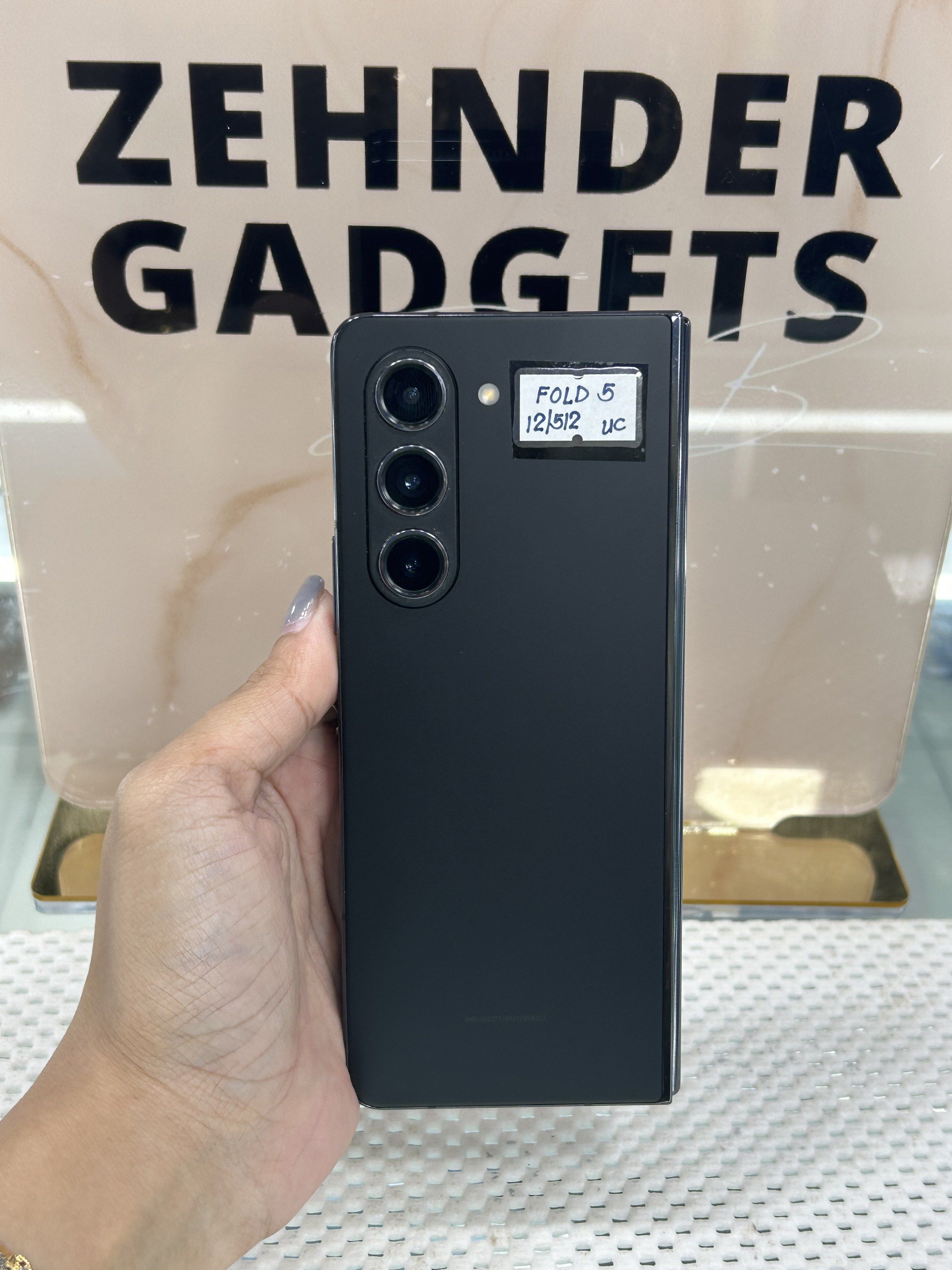 SAMSUNG FOLD 5 12/512GB OPENLINE (NTC APPROVED) (Category: Samsung) located in San Juan City. Submitted by desireebayal96 (Listing ID 1417178733, Image 1). Description: FOLD 5 * 12|512GB * DUAL SIM (BOTH SIM OPENLINE) * NTC APPROVED * 97% SMOOTH * NO ISSUE * NO HISTORY OF REPAIR * NO AMOLED BURN * NO DEAD PIXEL * WITH CORD TYPE C NOTE: DI LANG PO MASYADONG MAKINIS (PLEASE CHECK PHOTOS TO APPRECIATE) OPEN FOR COD SAME DAY DELIVERY PLUS SHIPPING FE