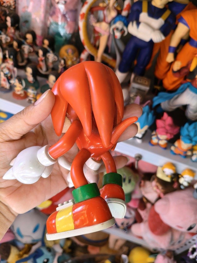 SONIC the HEDGEHOG a.k.a.knucle (Category: Figurines & Statues) located in Manila. Submitted by neroneko-pb126 (Listing ID 1417027628, Image 2). Description: •items are preLoved pleases manage your expectation, • color may vary due to lighting. ✨like new/bnwt/some needwash/minimal usage/ with flaws etc..